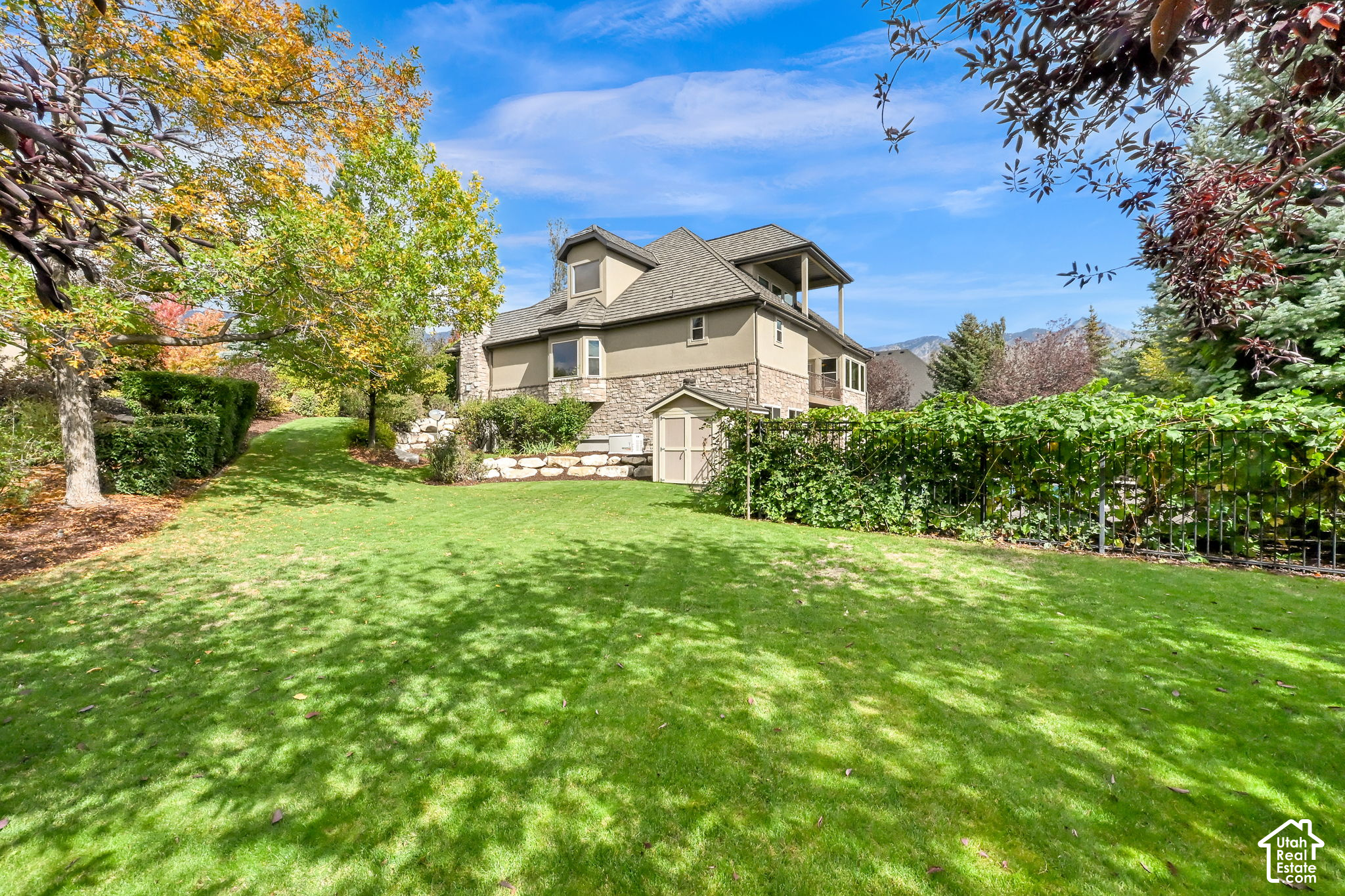 main property photo 4