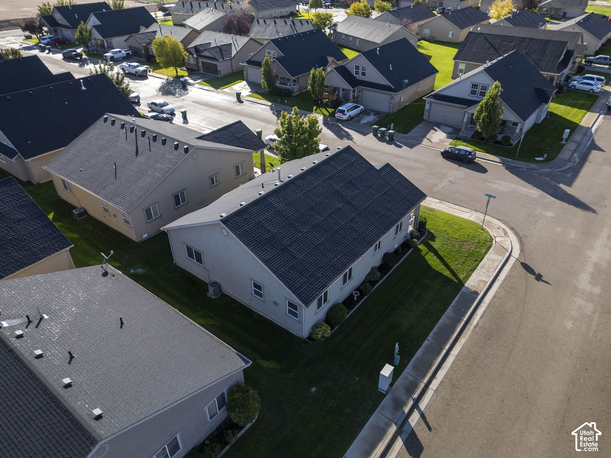 main property photo 30