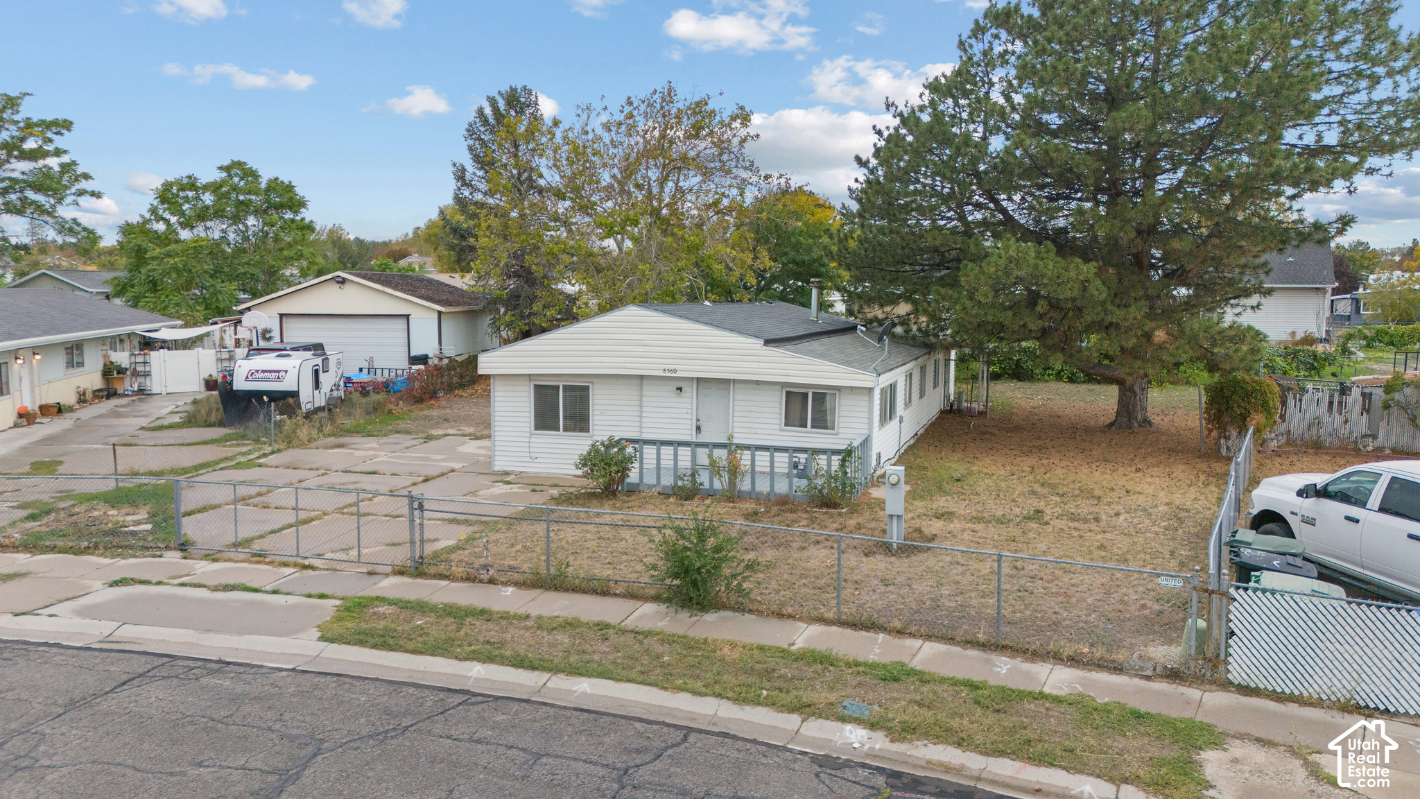 main property photo 24