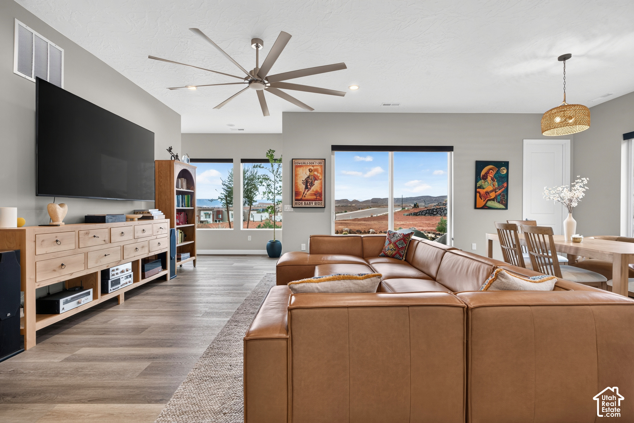 main property photo 78