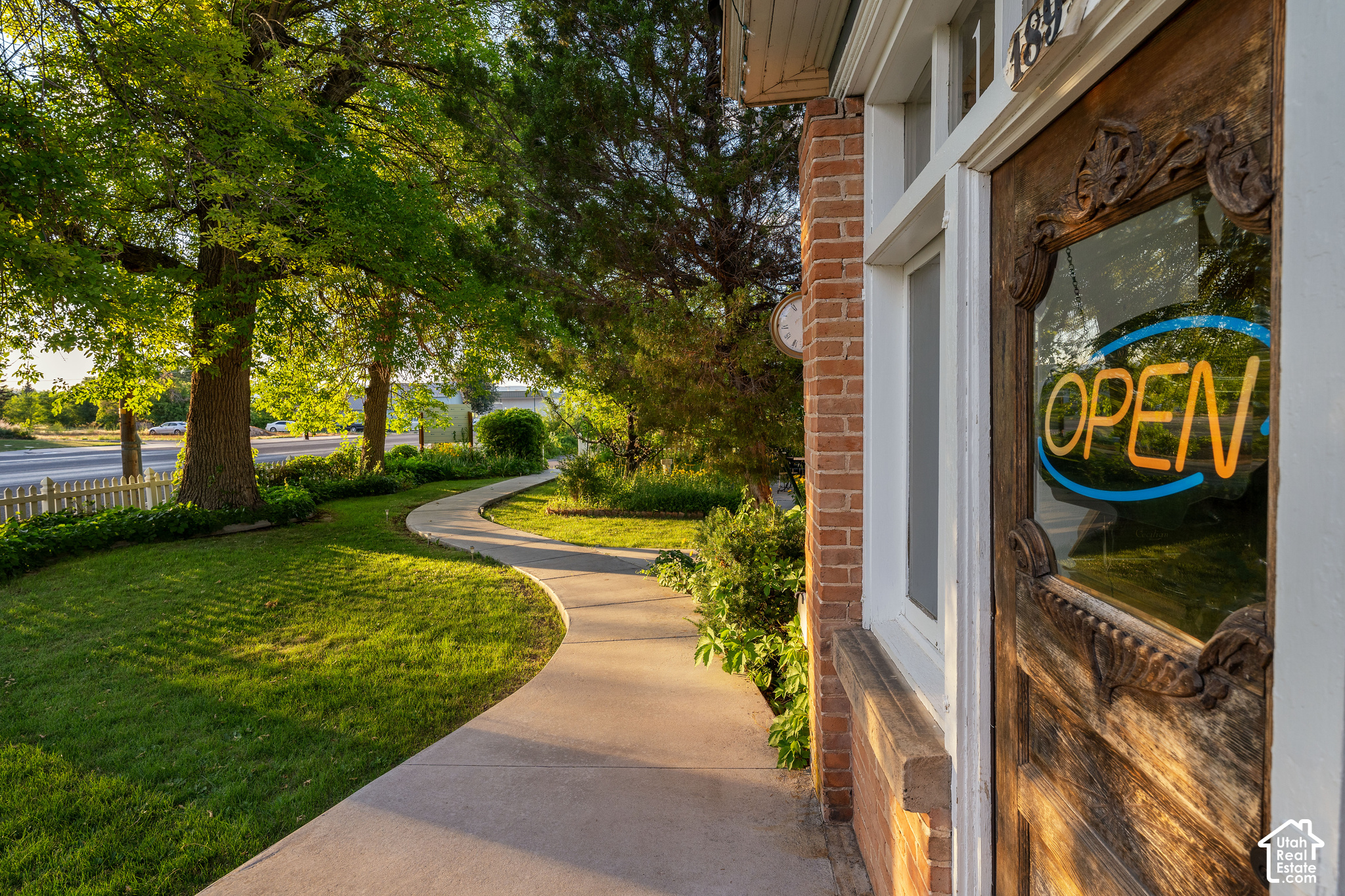 main property photo 23