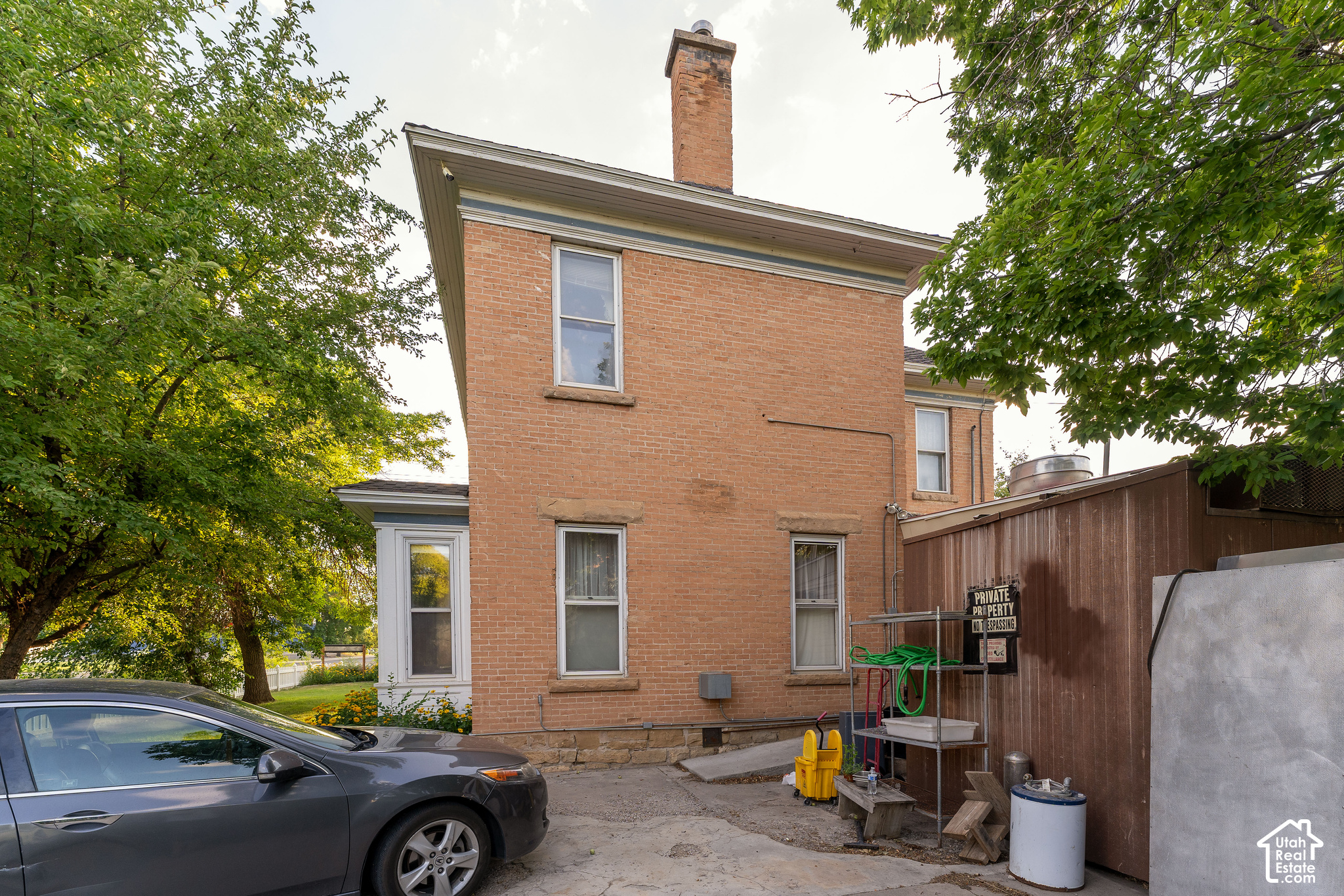 main property photo 34
