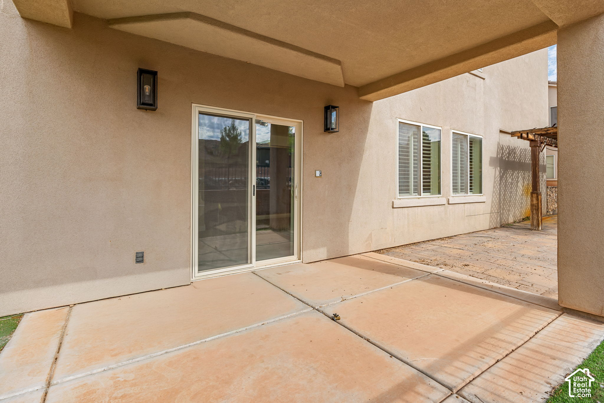main property photo 75