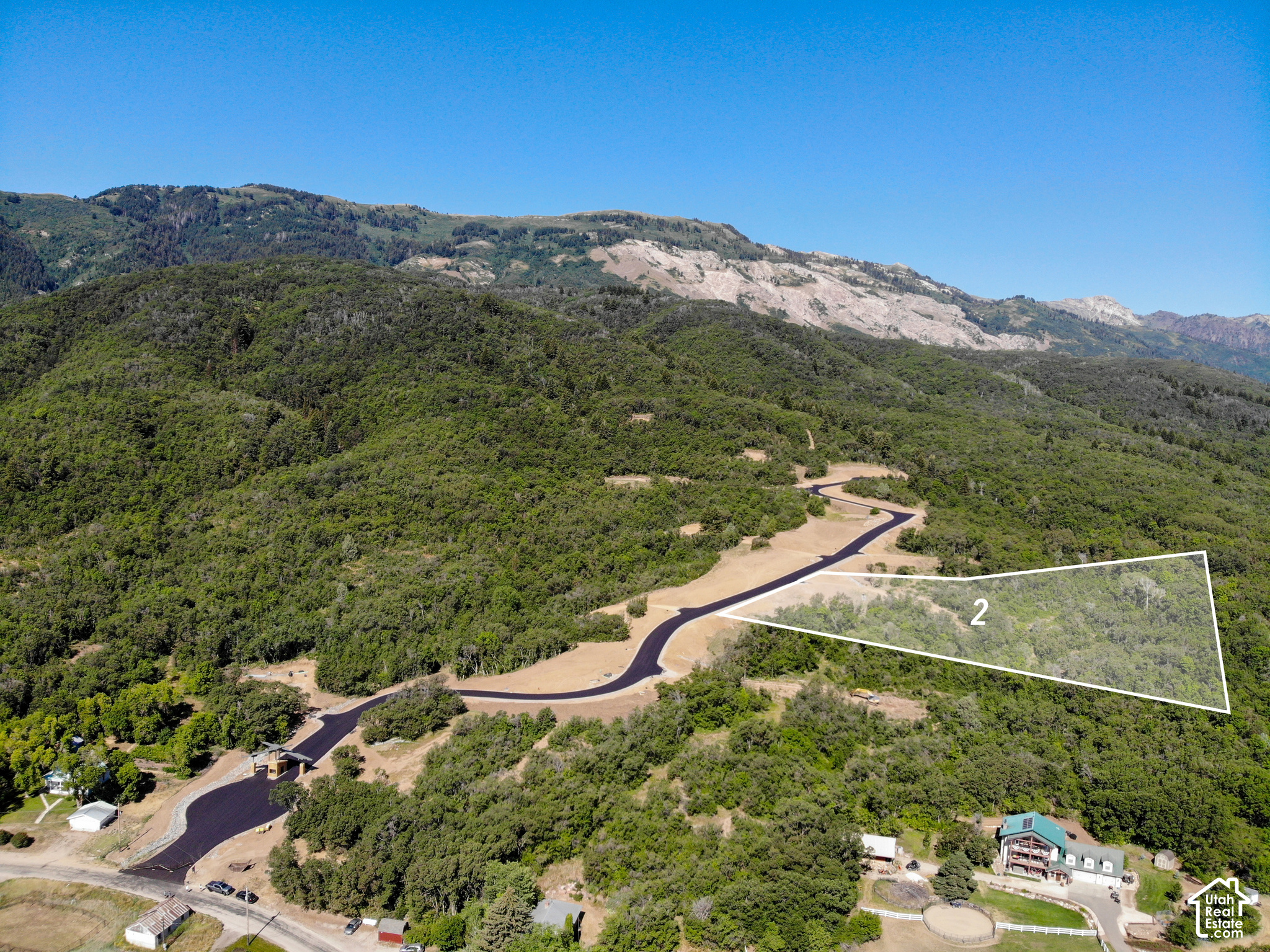 main property photo 3