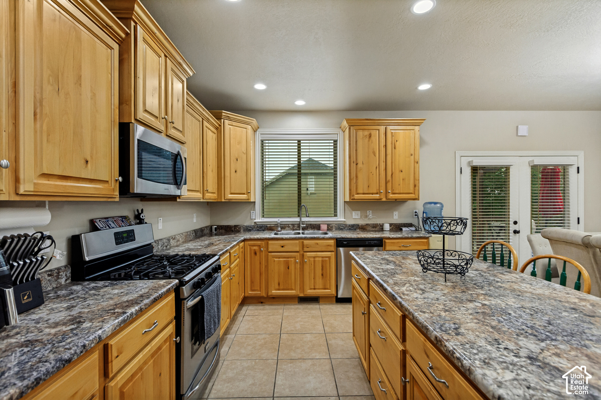 main property photo 9