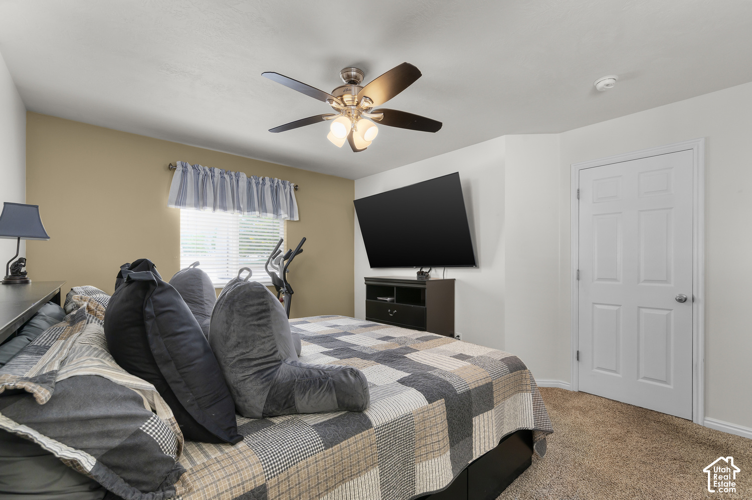 main property photo 13