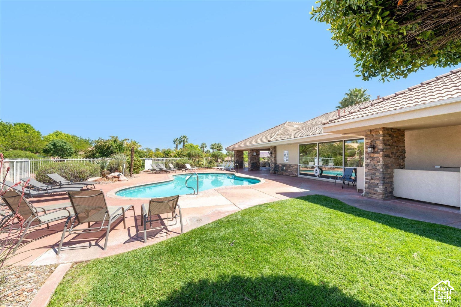 main property photo 56