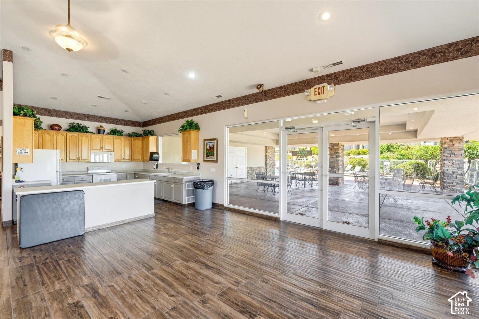 main property photo 63