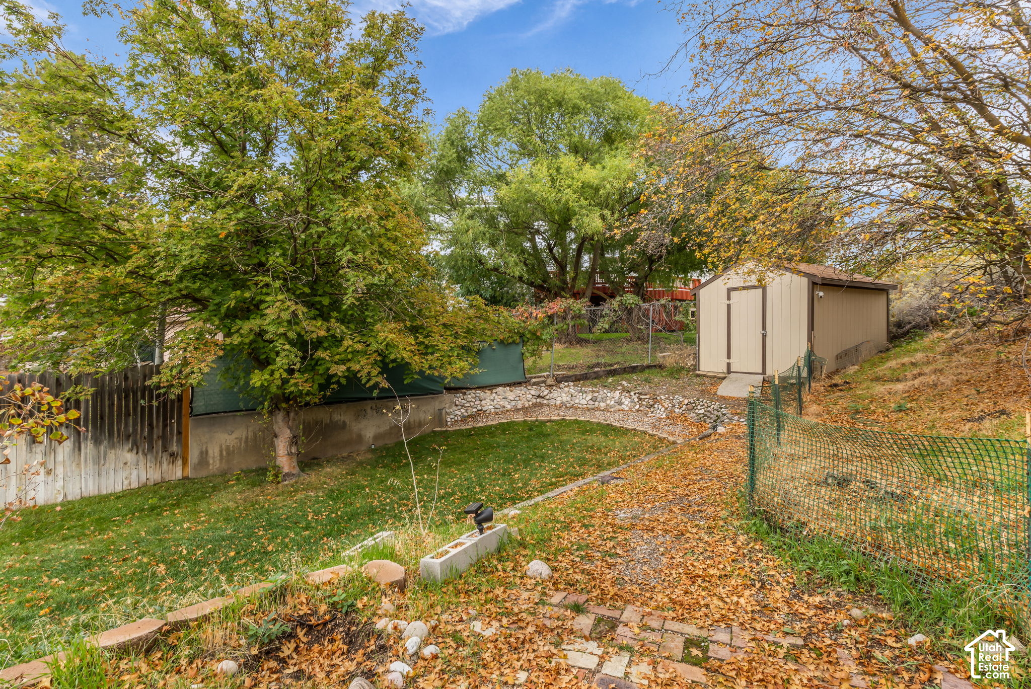 main property photo 35