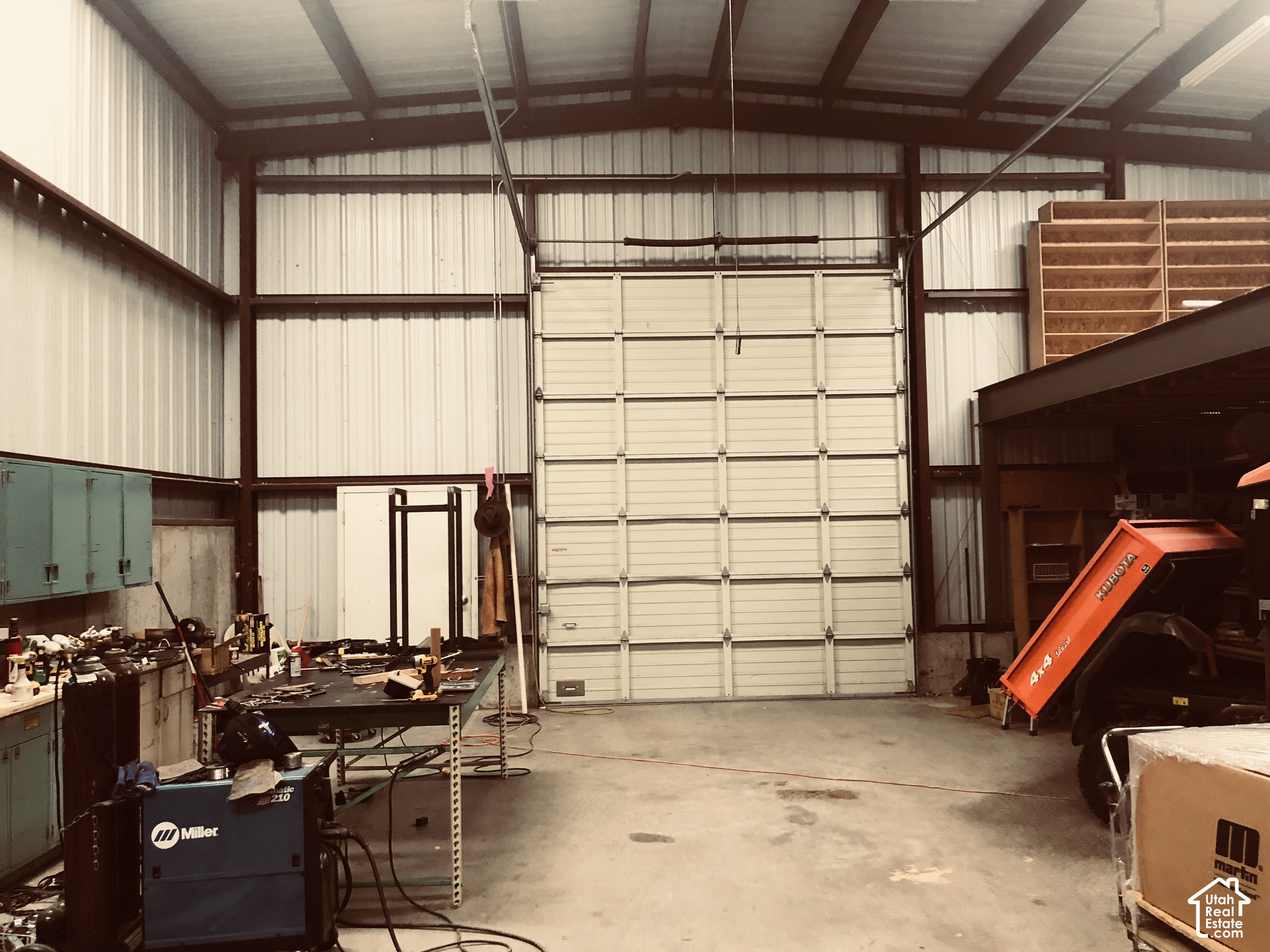 main property photo 11