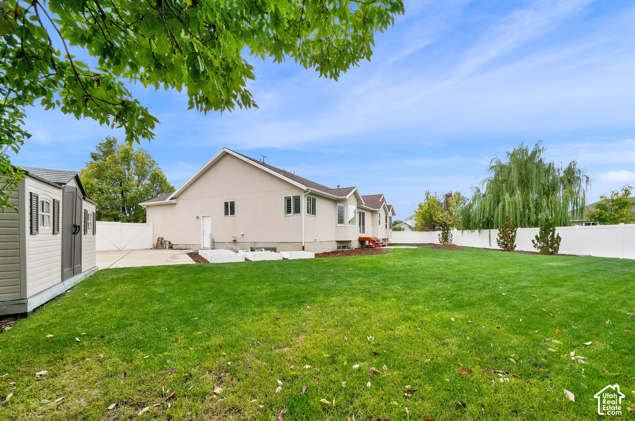main property photo 35