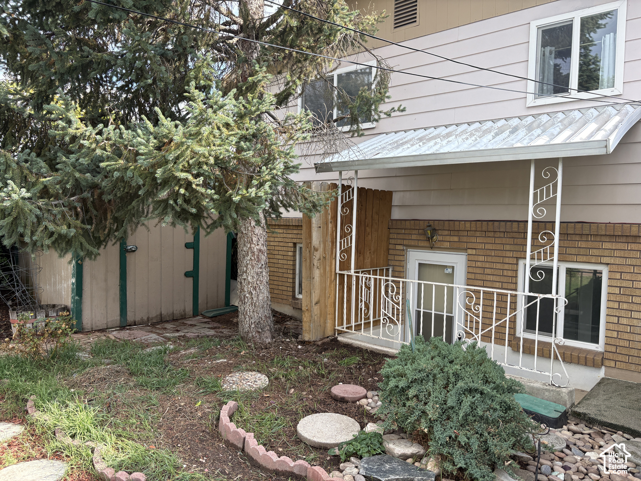 main property photo 24