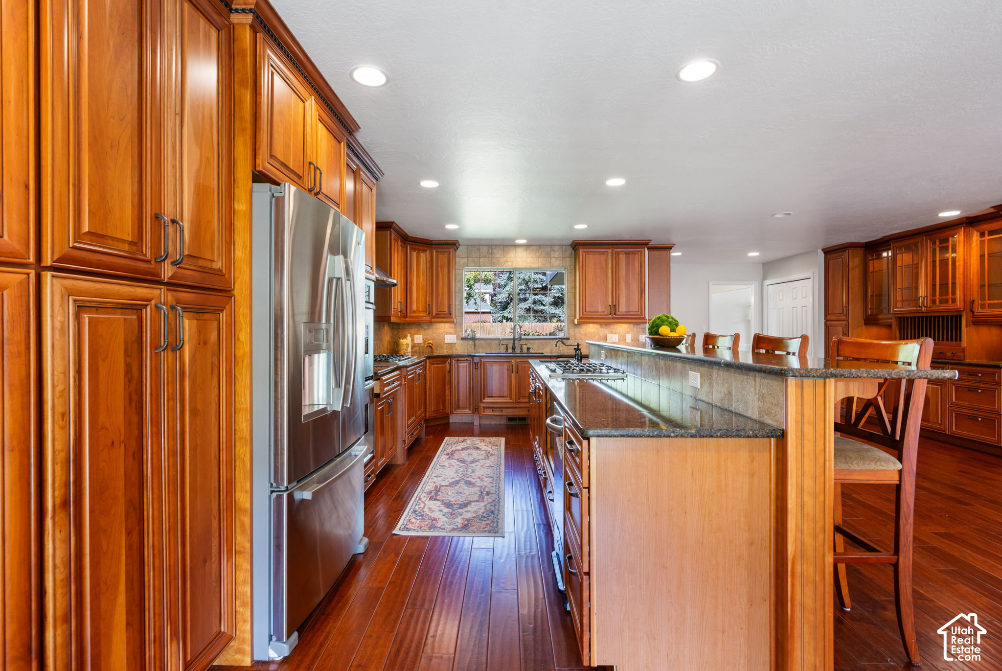 main property photo 13