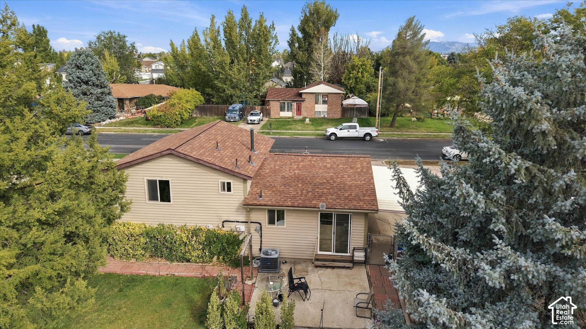 main property photo 31