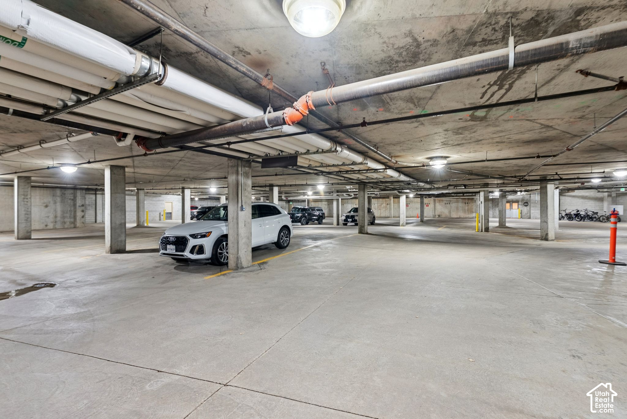 main property photo 80