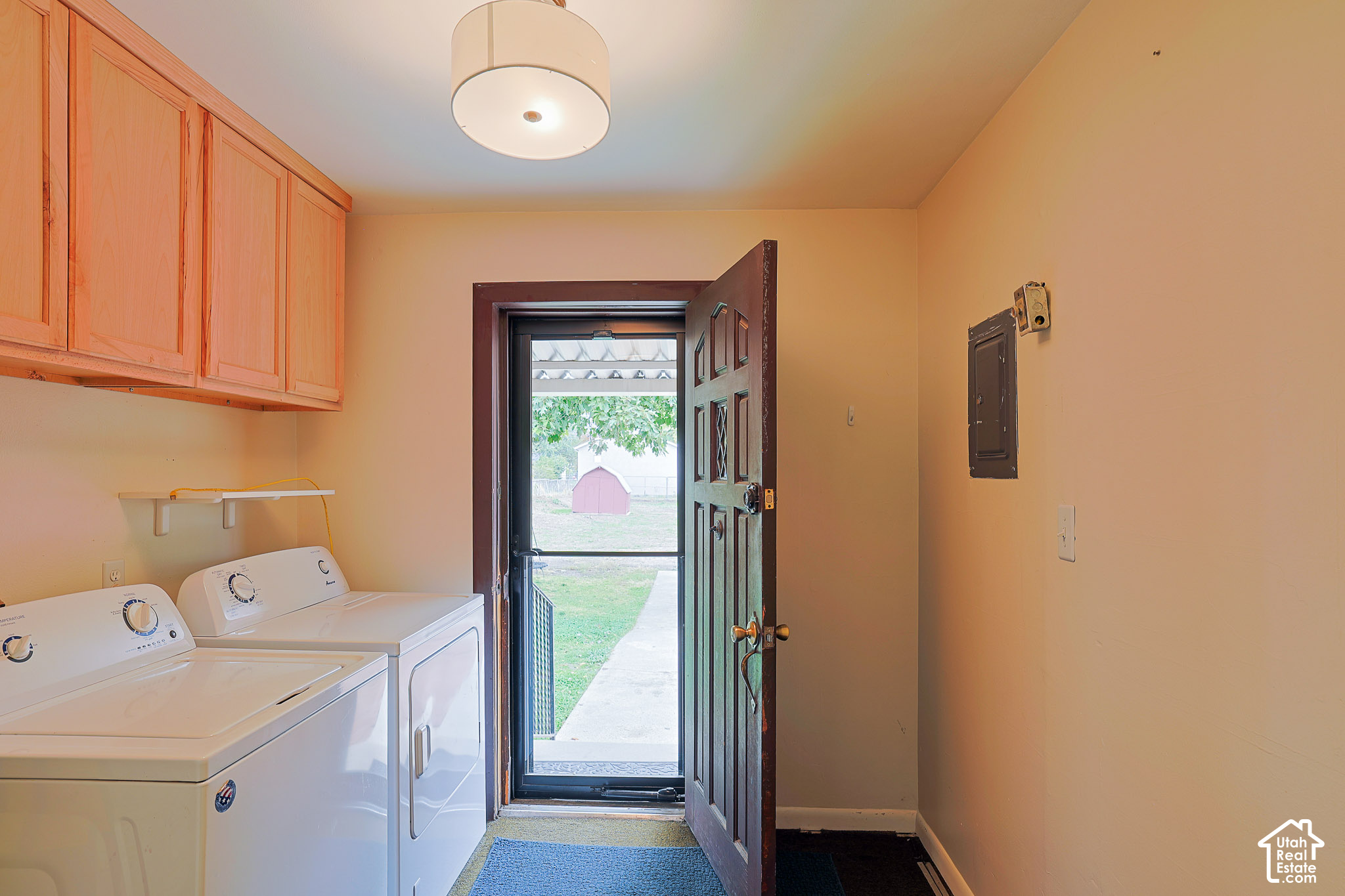 main property photo 8