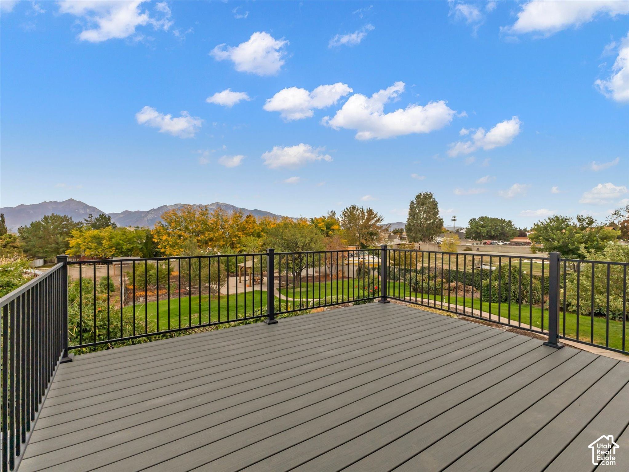 main property photo 14