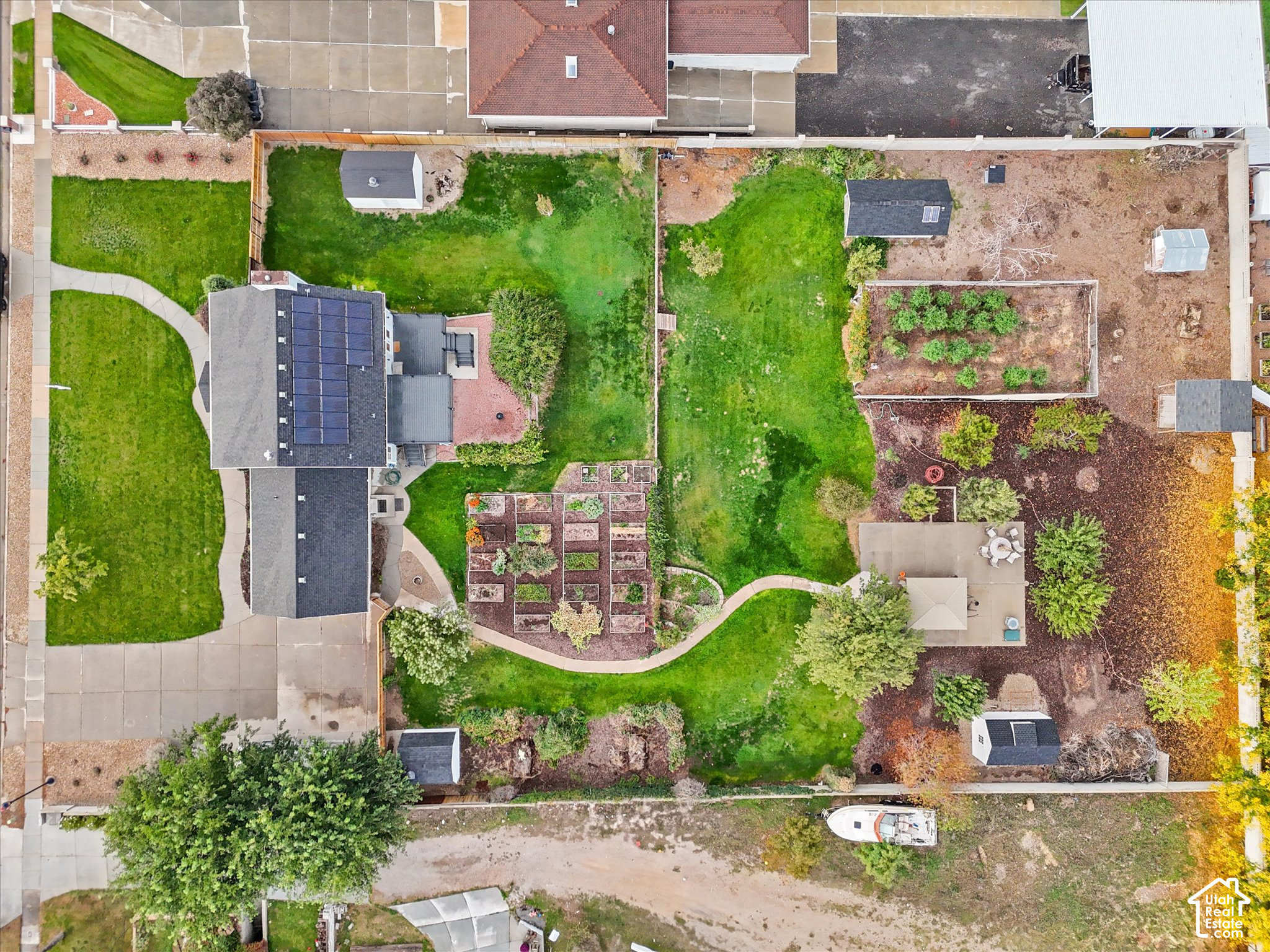 main property photo 50