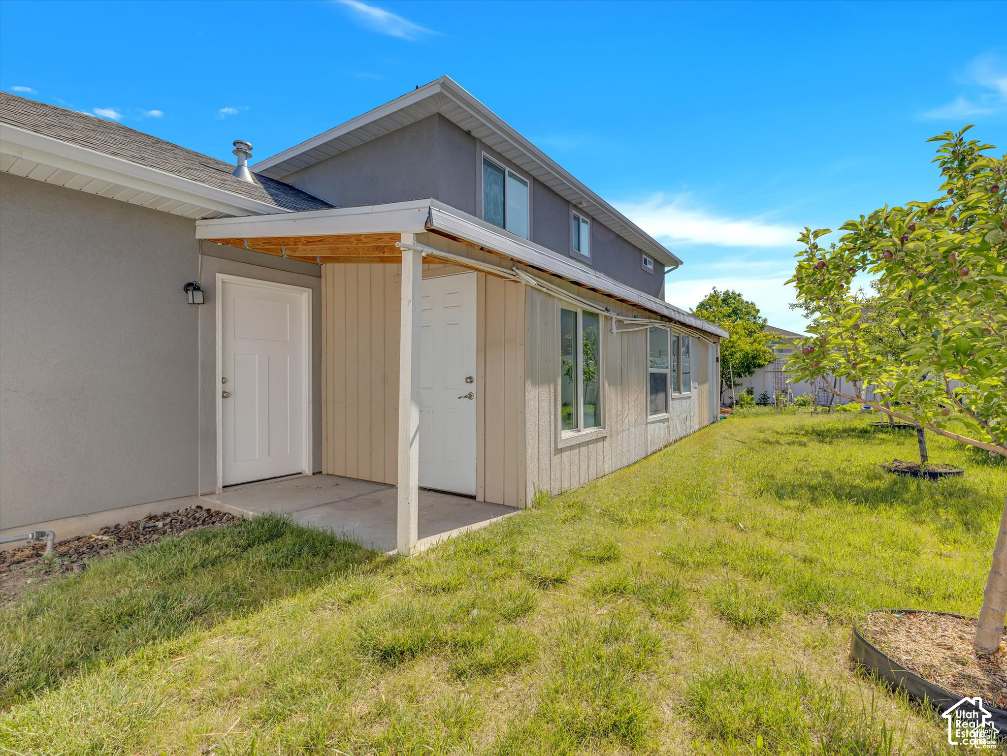 main property photo 22