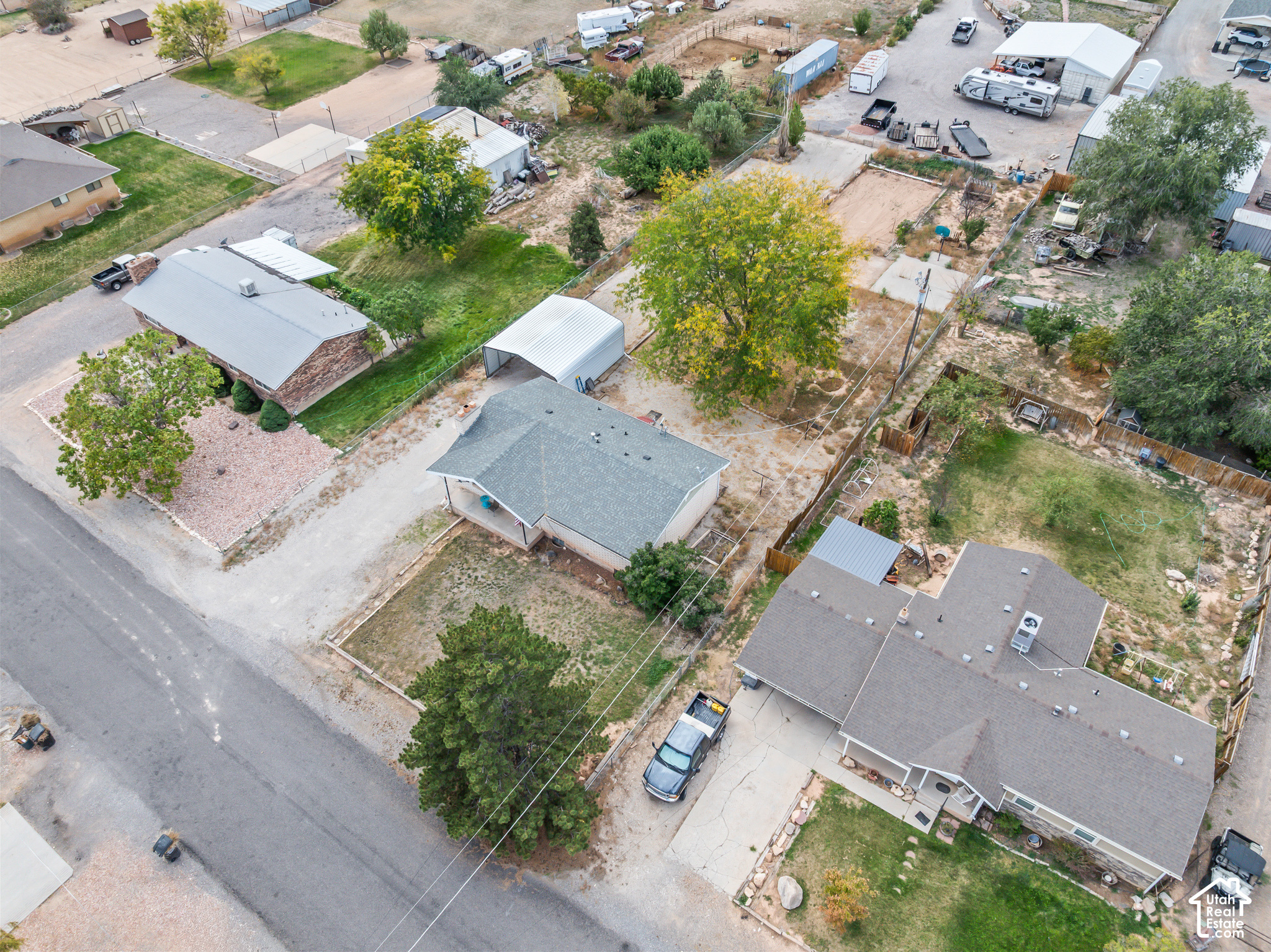 main property photo 50