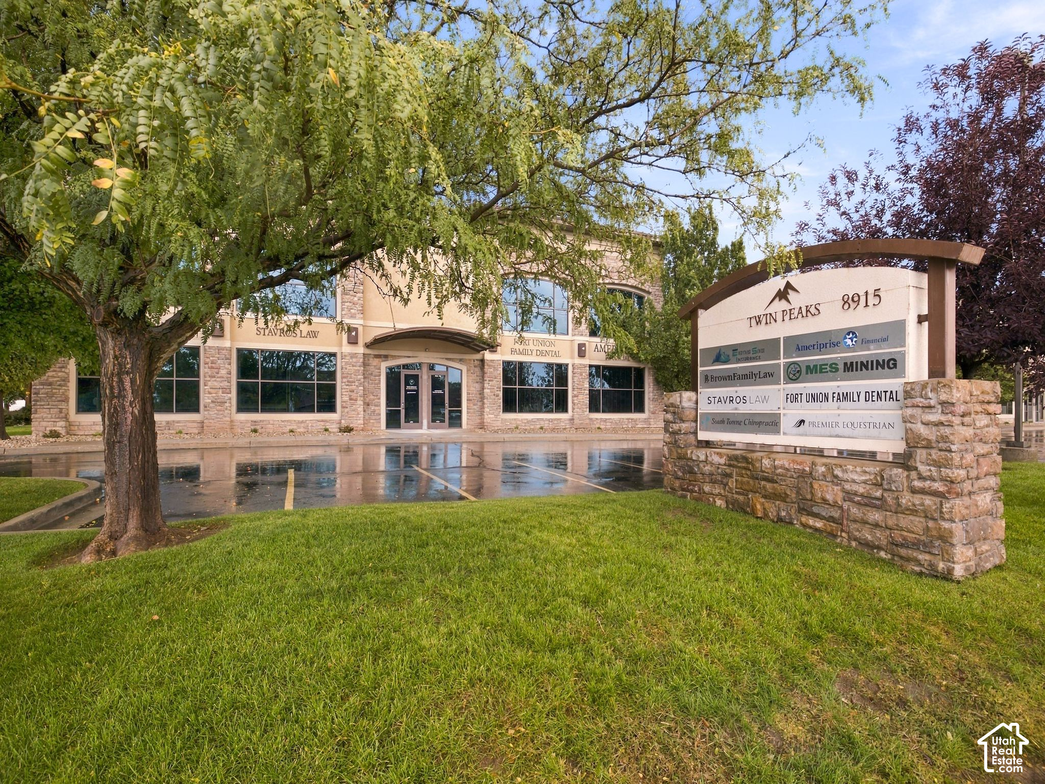 main property photo 28