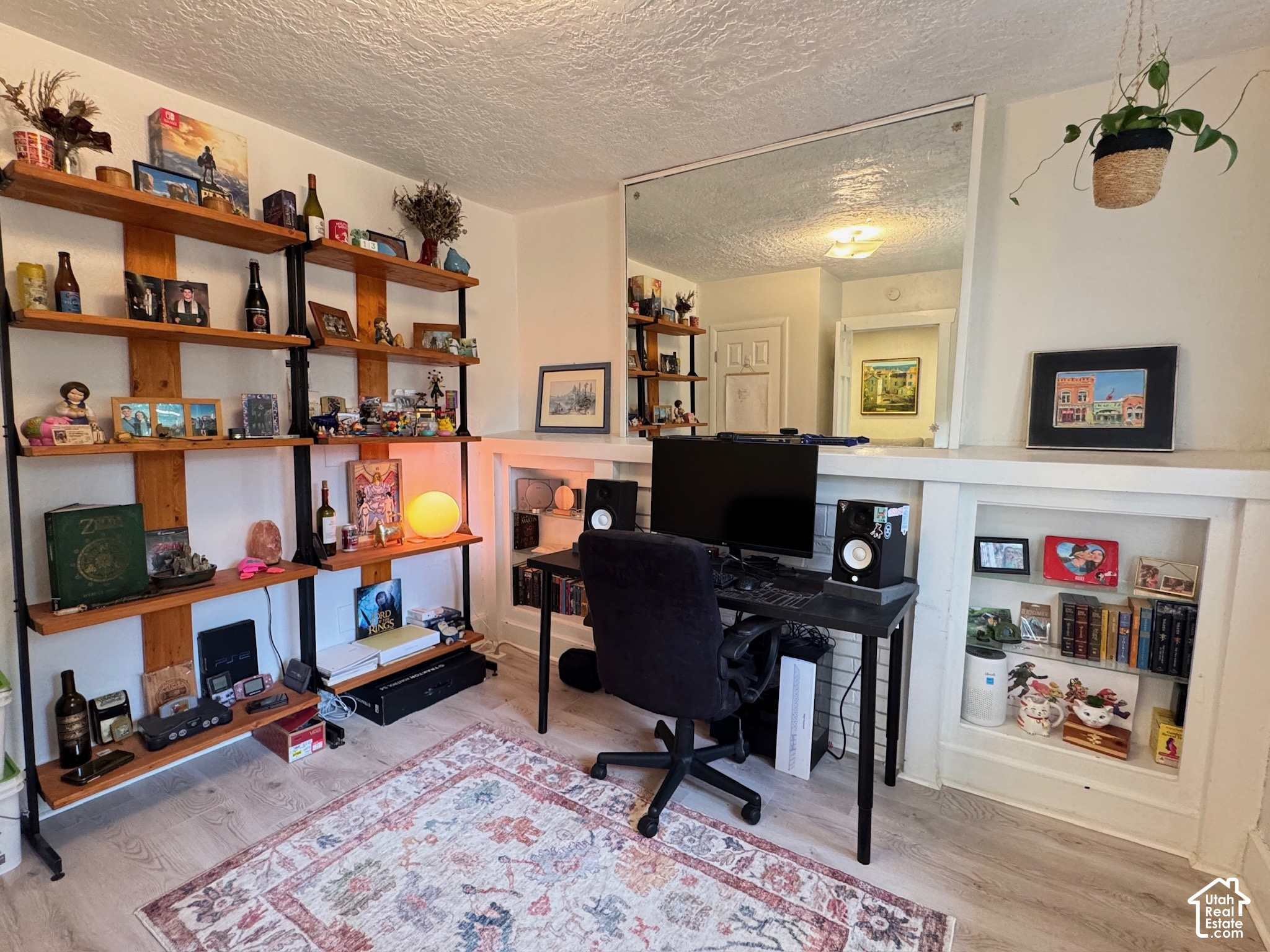 main property photo 8