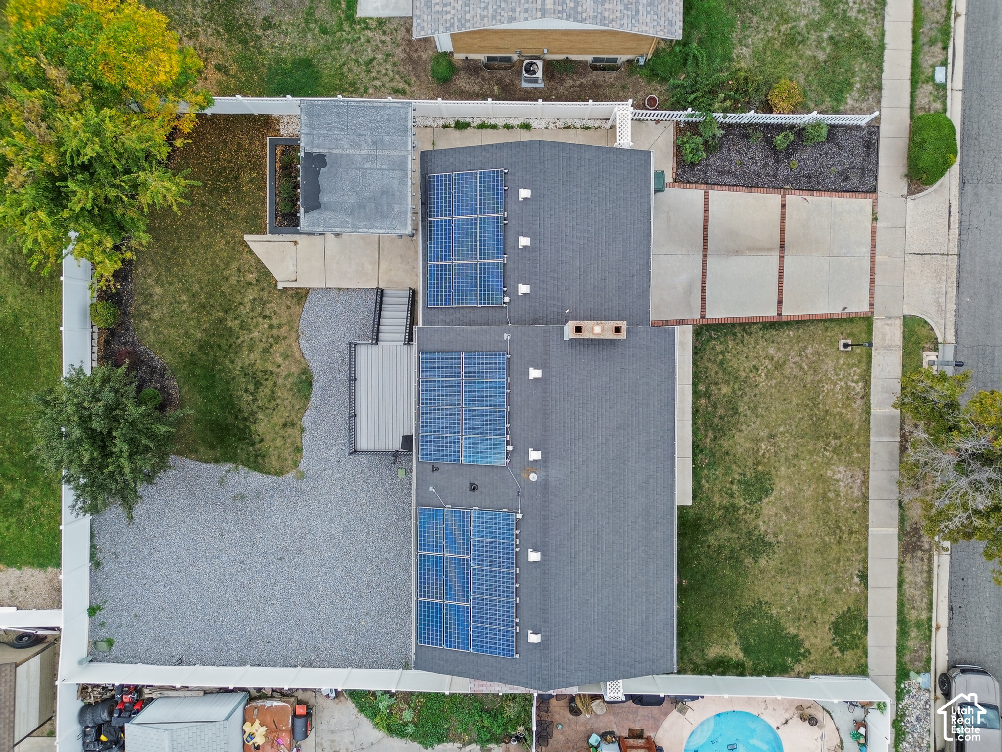 main property photo 38