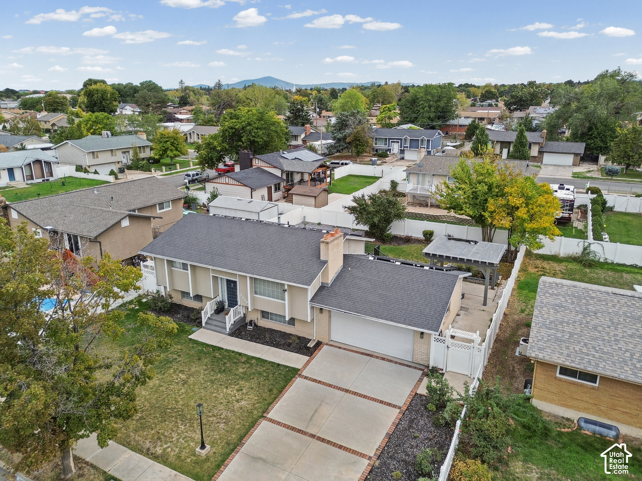 main property photo 43