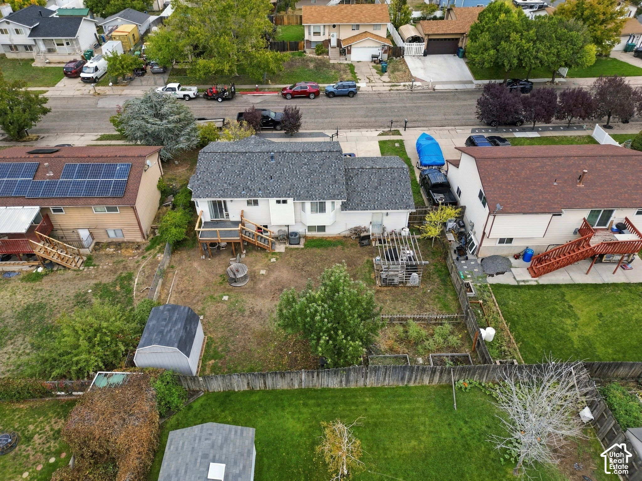 main property photo 40