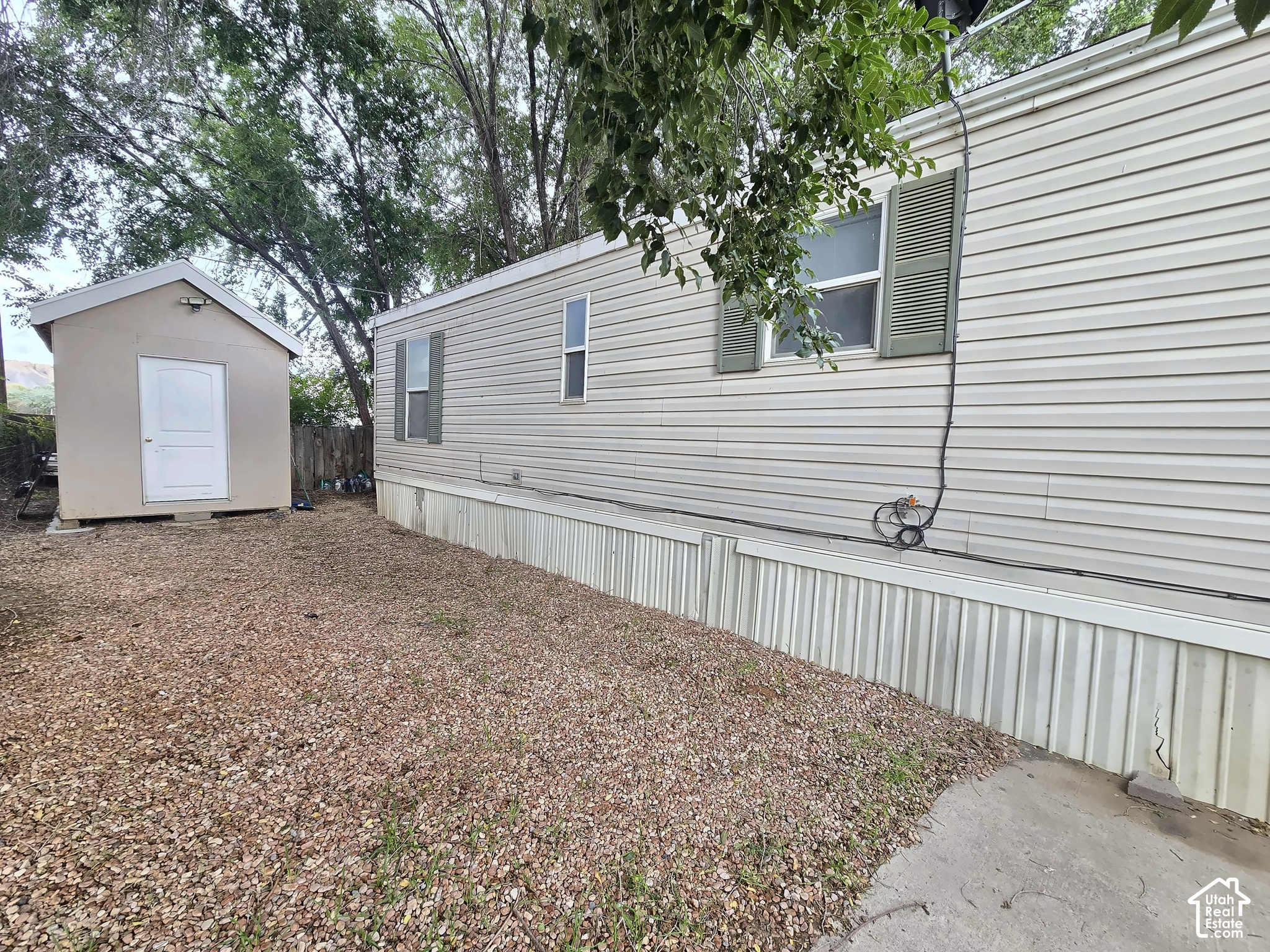 main property photo 13