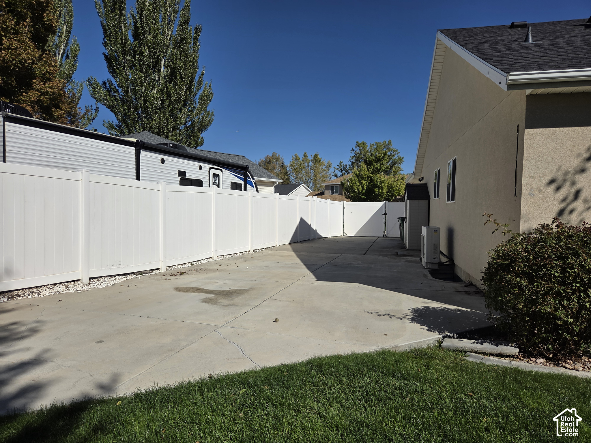 main property photo 58