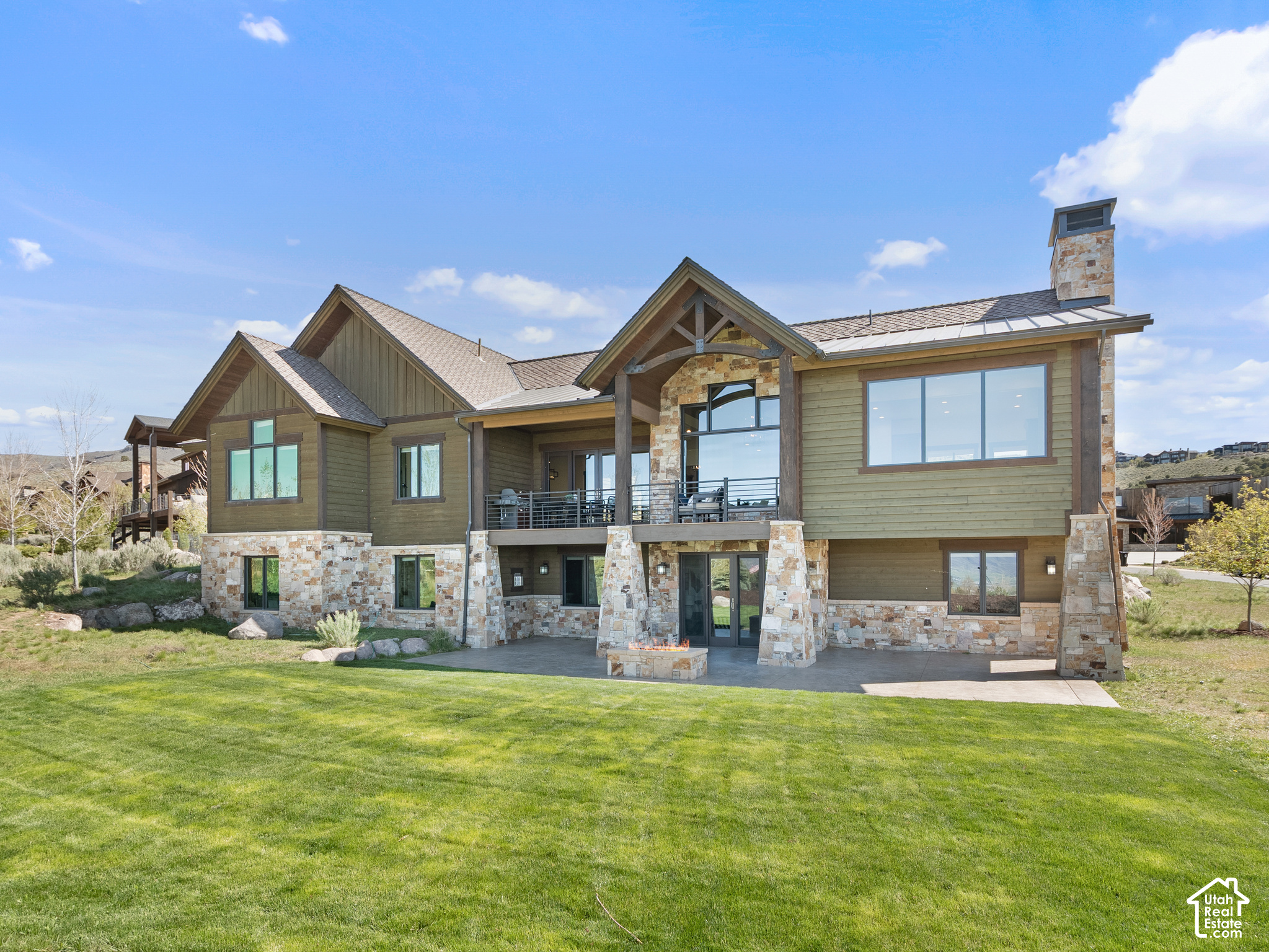 main property photo 4
