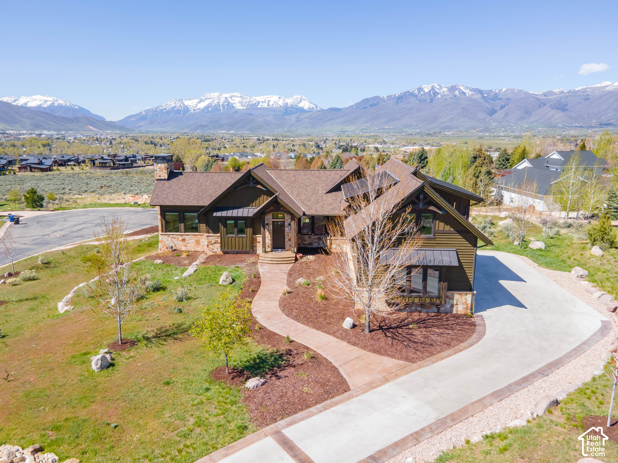 main property photo 67
