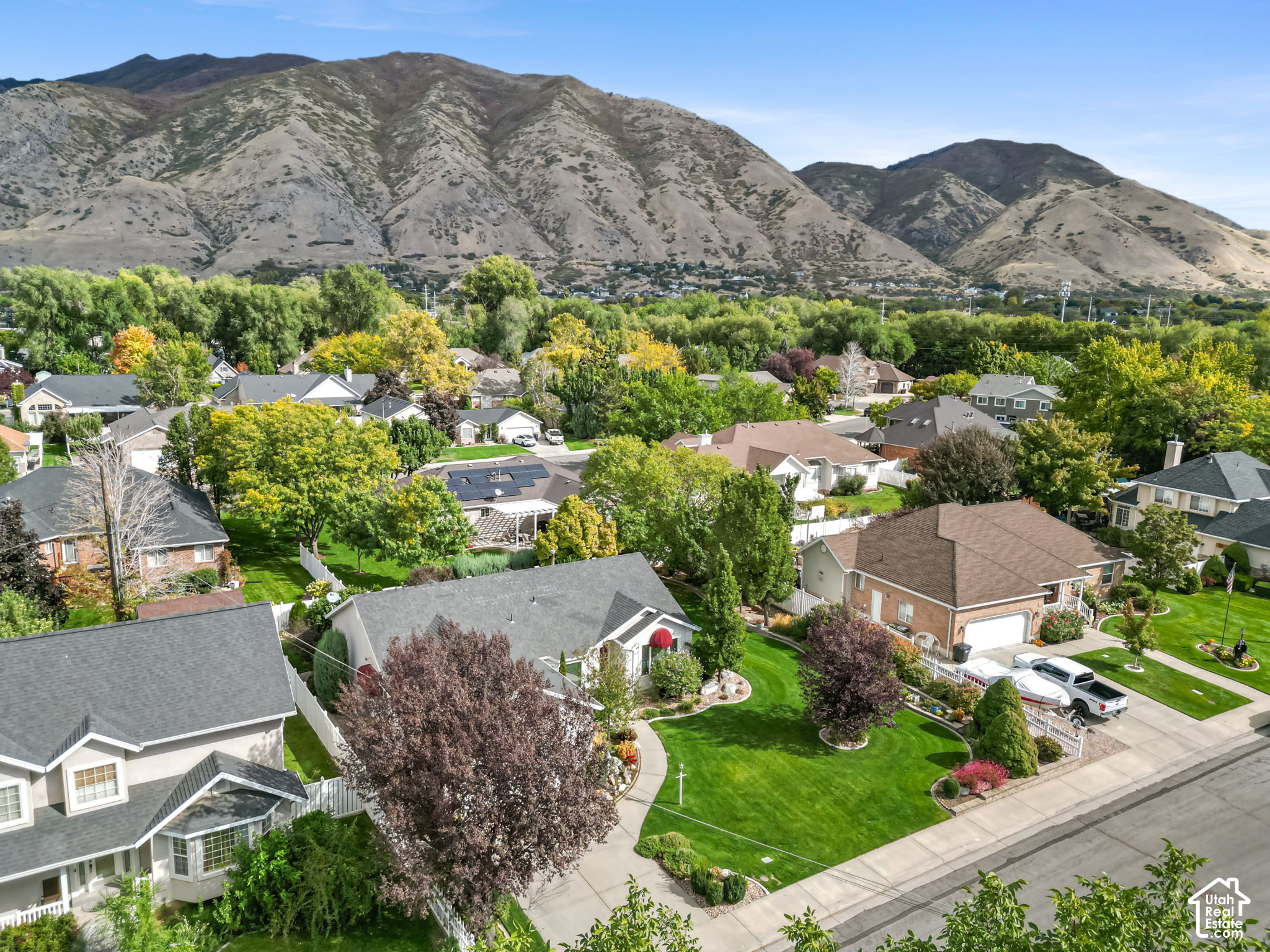 main property photo 32