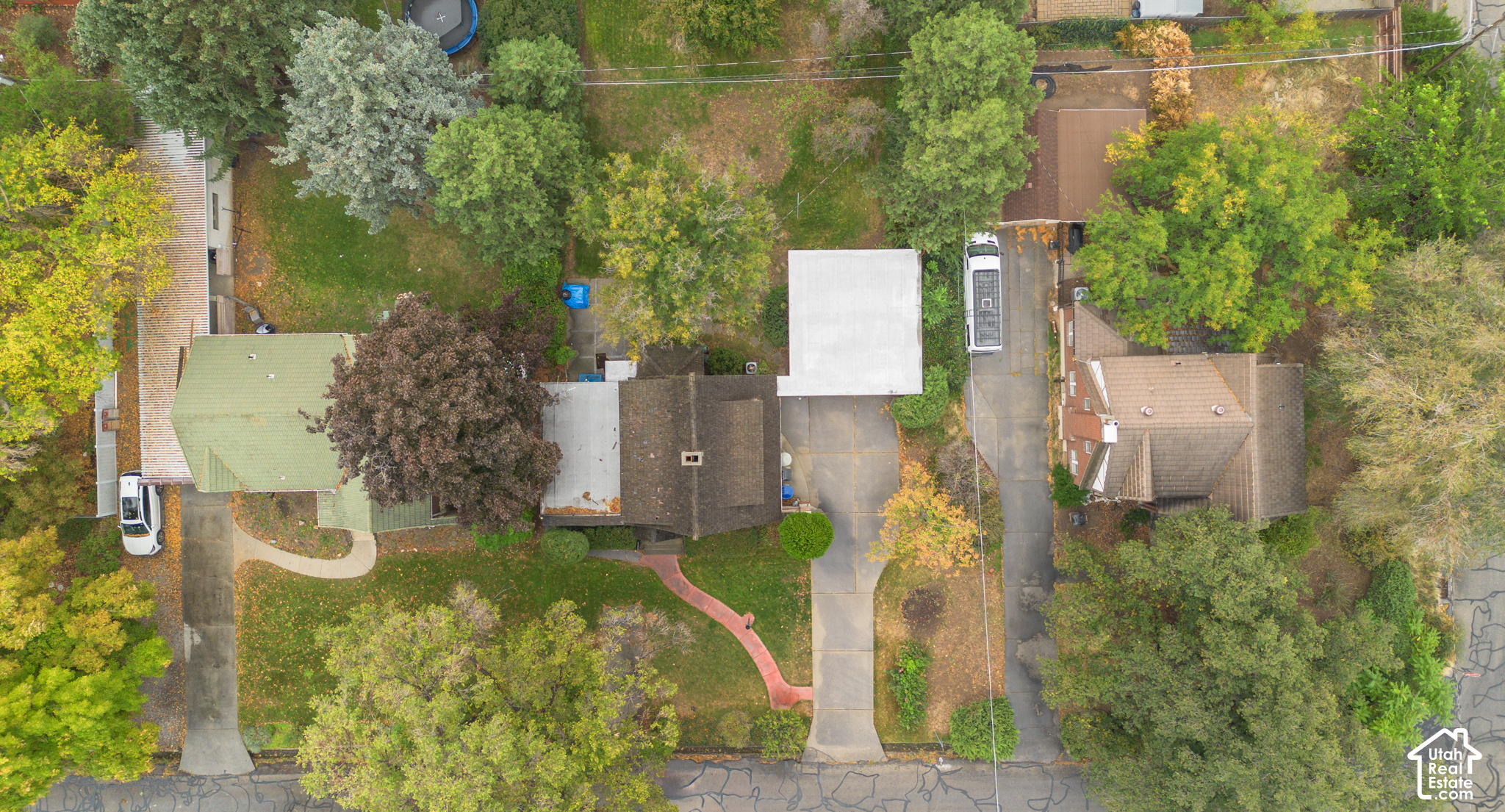 main property photo 14