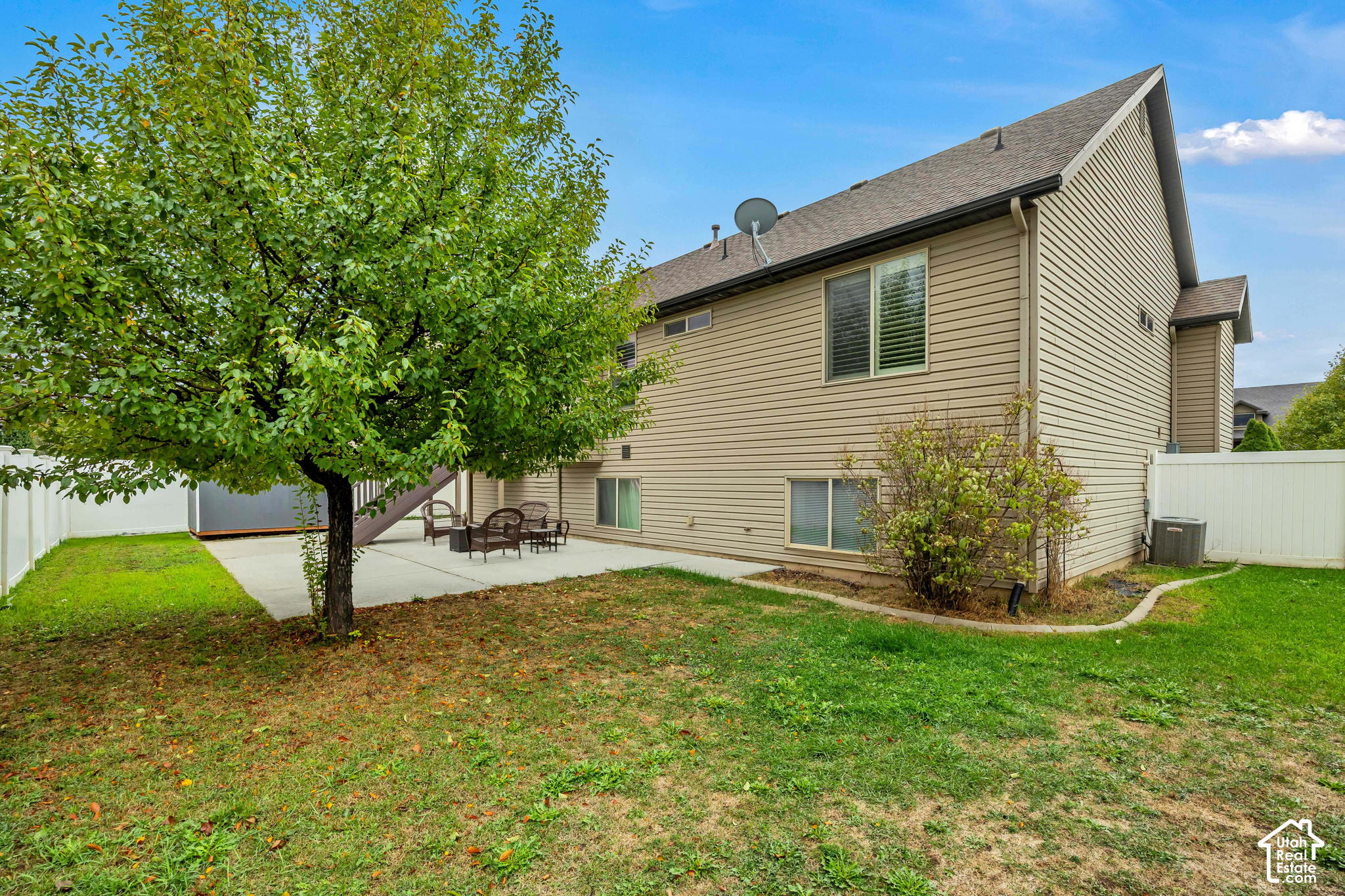 main property photo 31