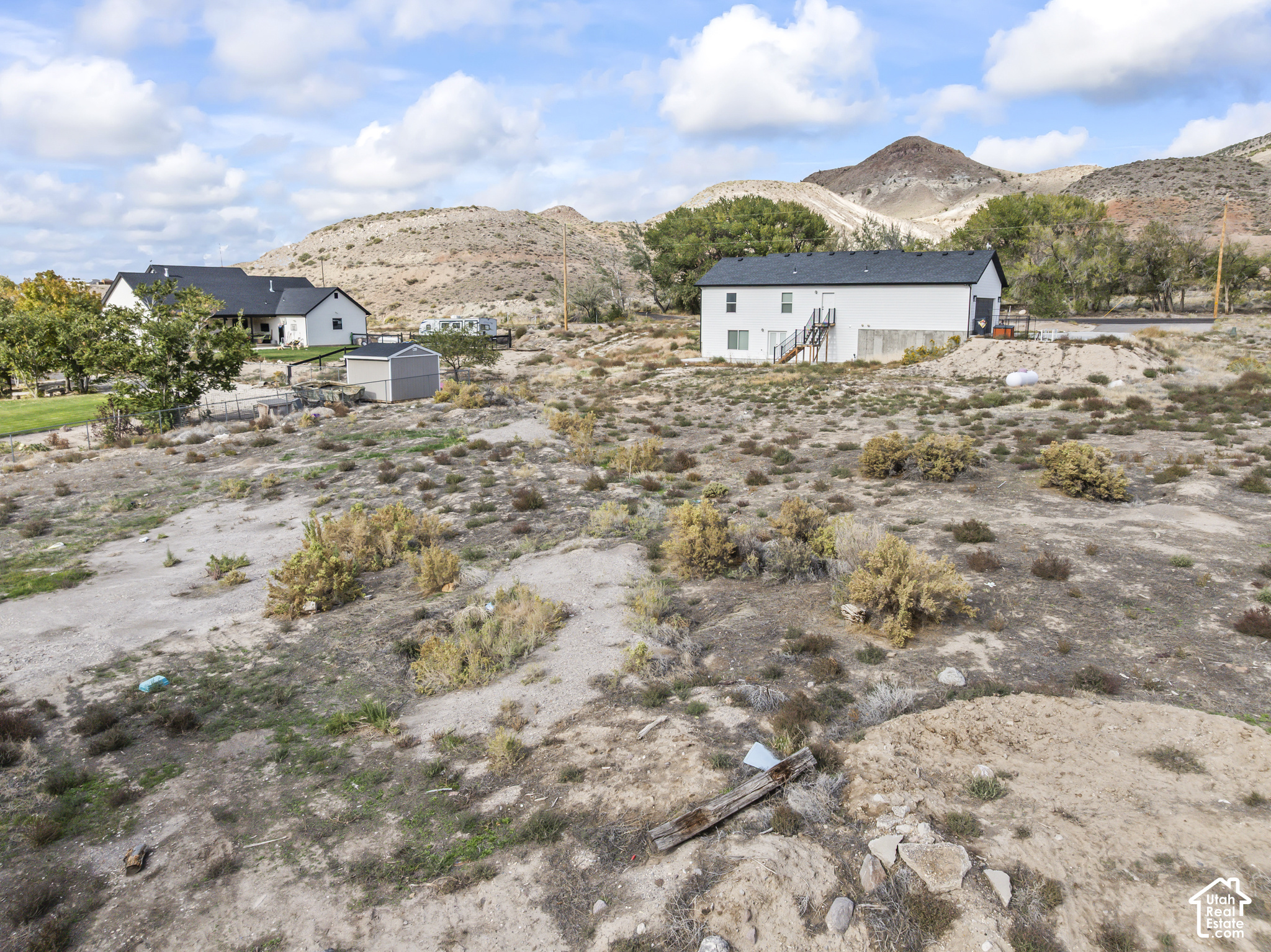 main property photo 16