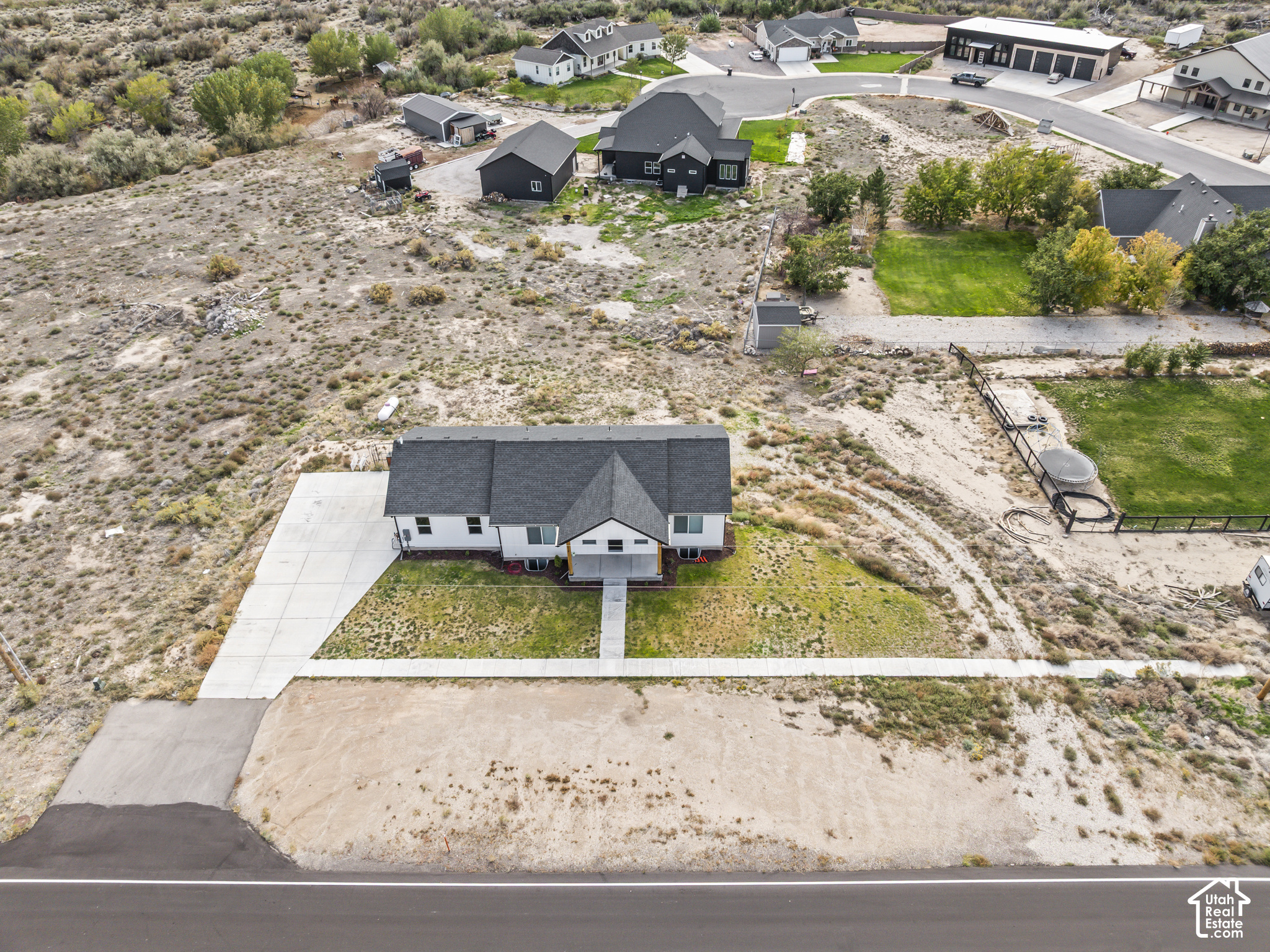 main property photo 7