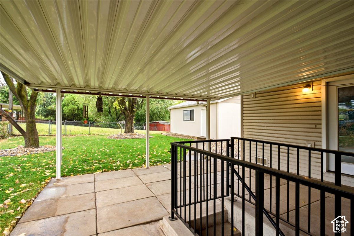 main property photo 17