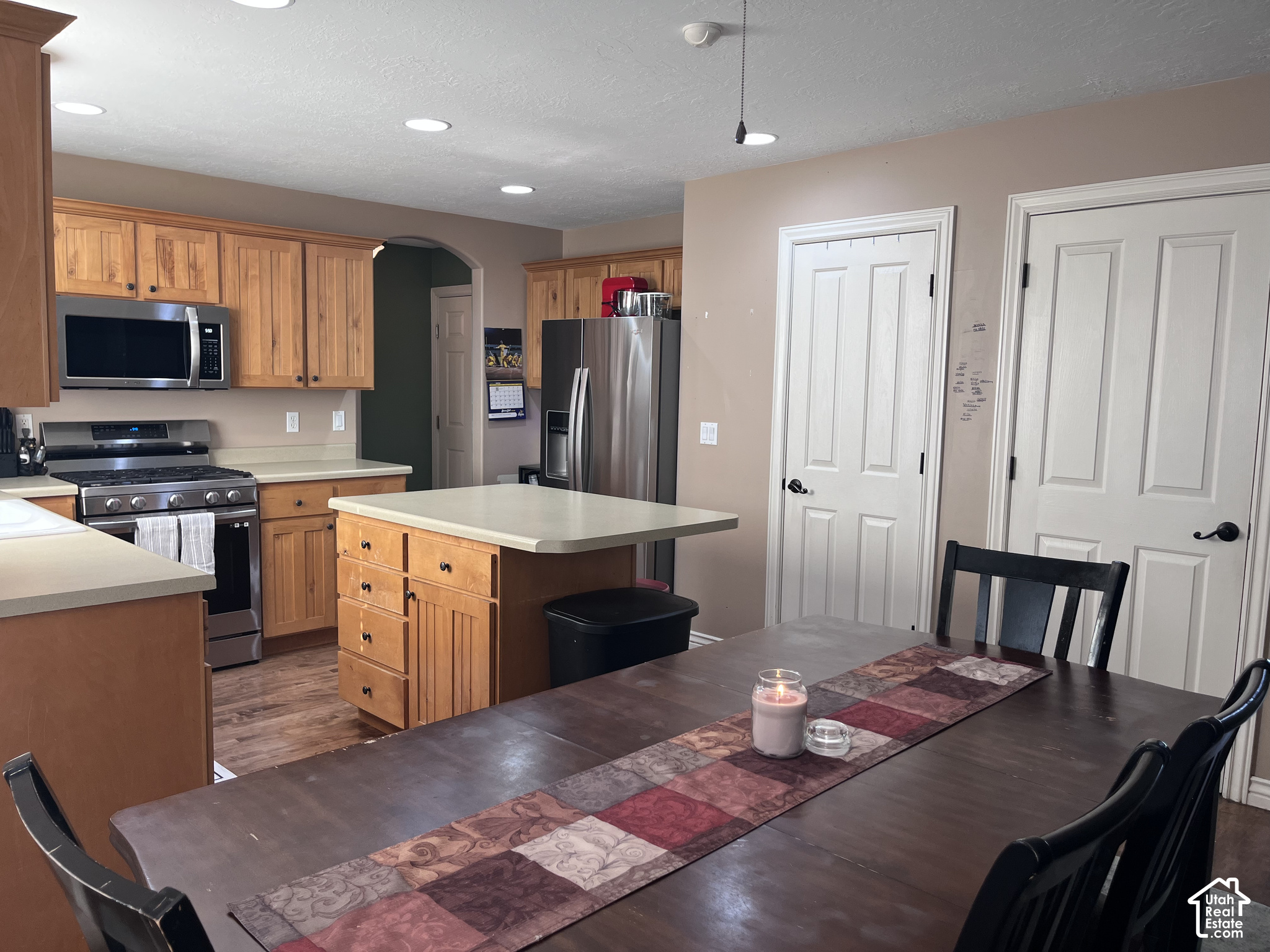main property photo 7