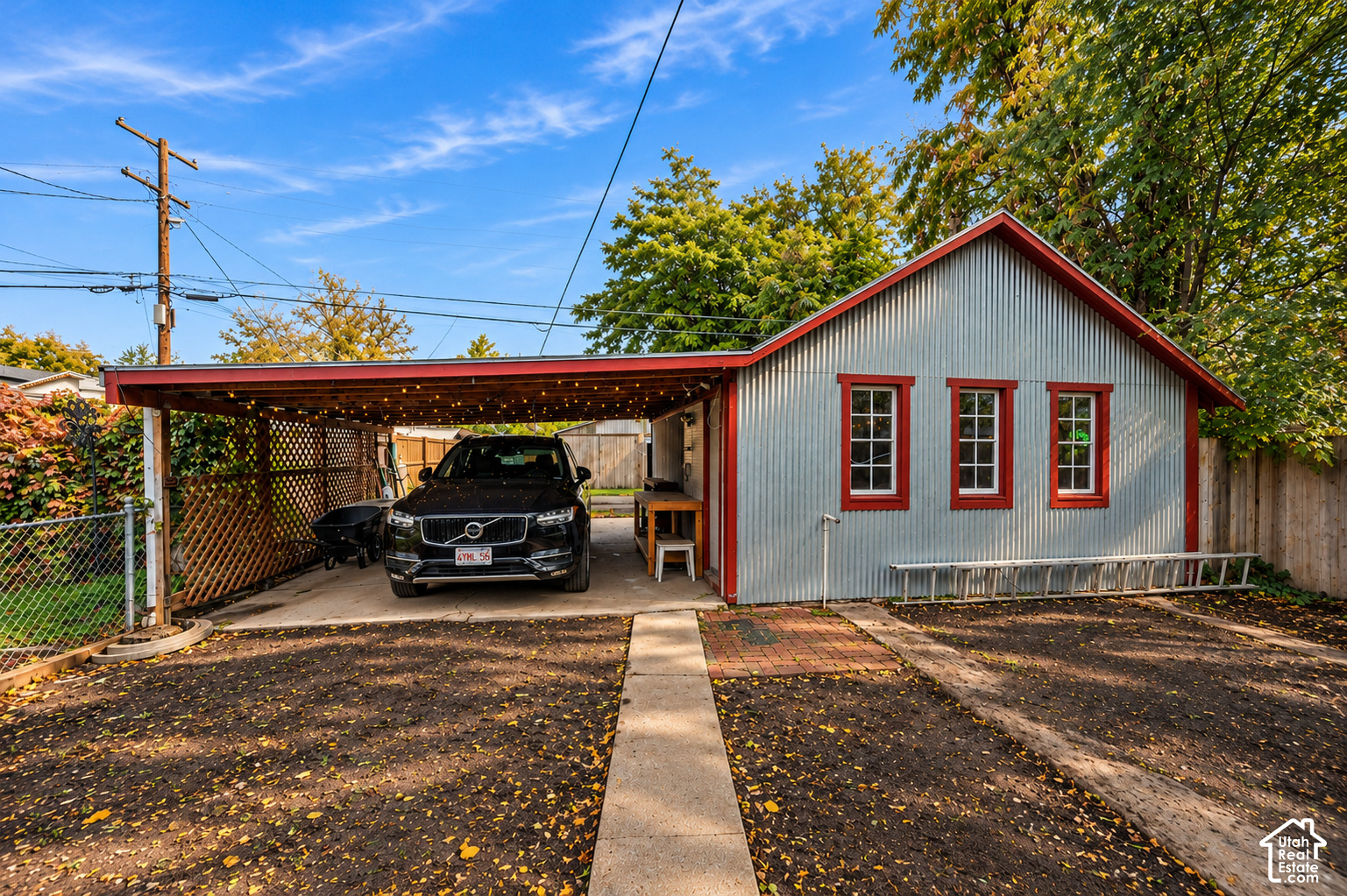 main property photo 22