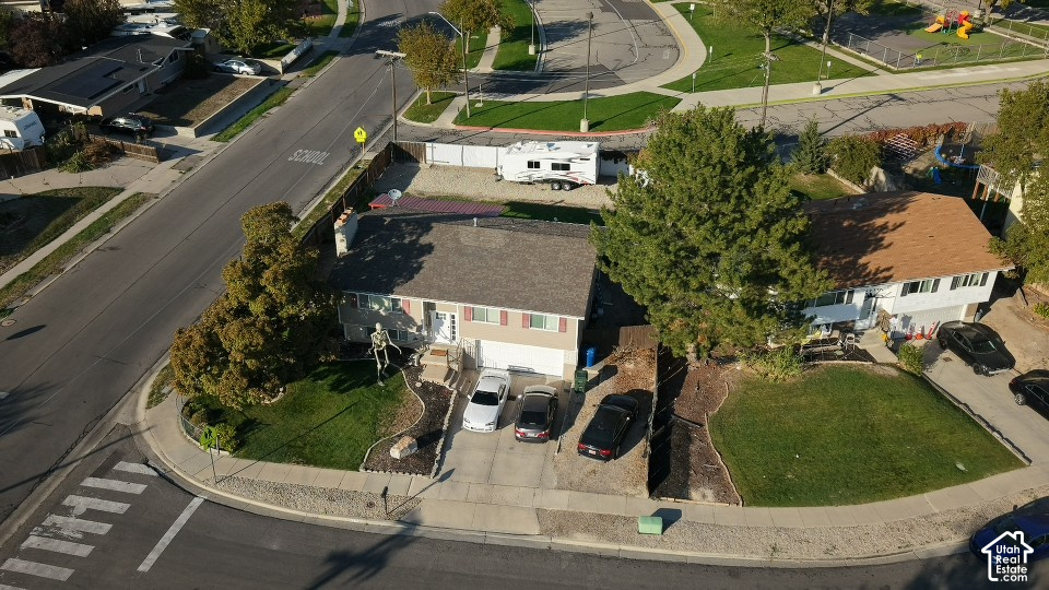 main property photo 75