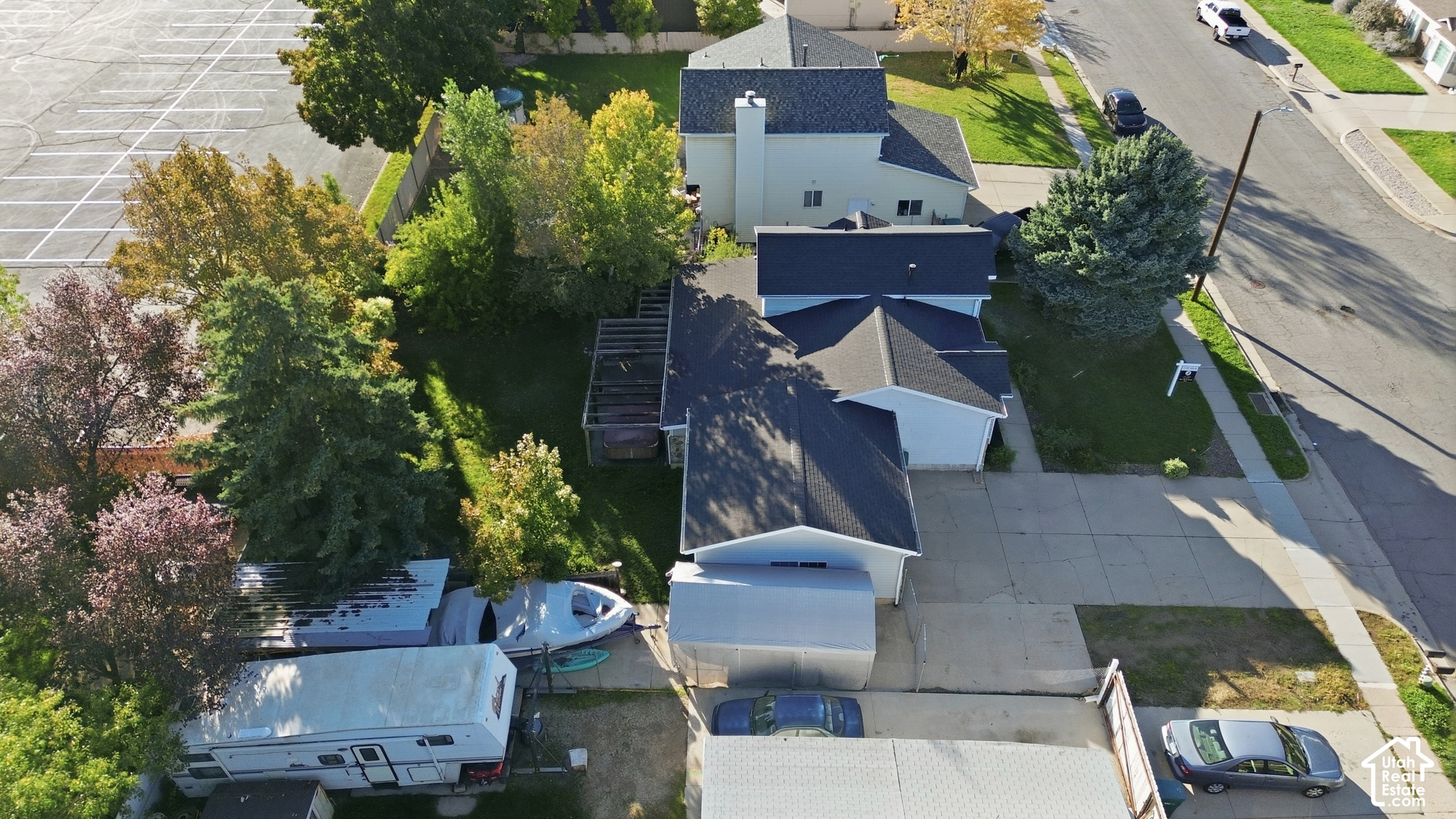 main property photo 35