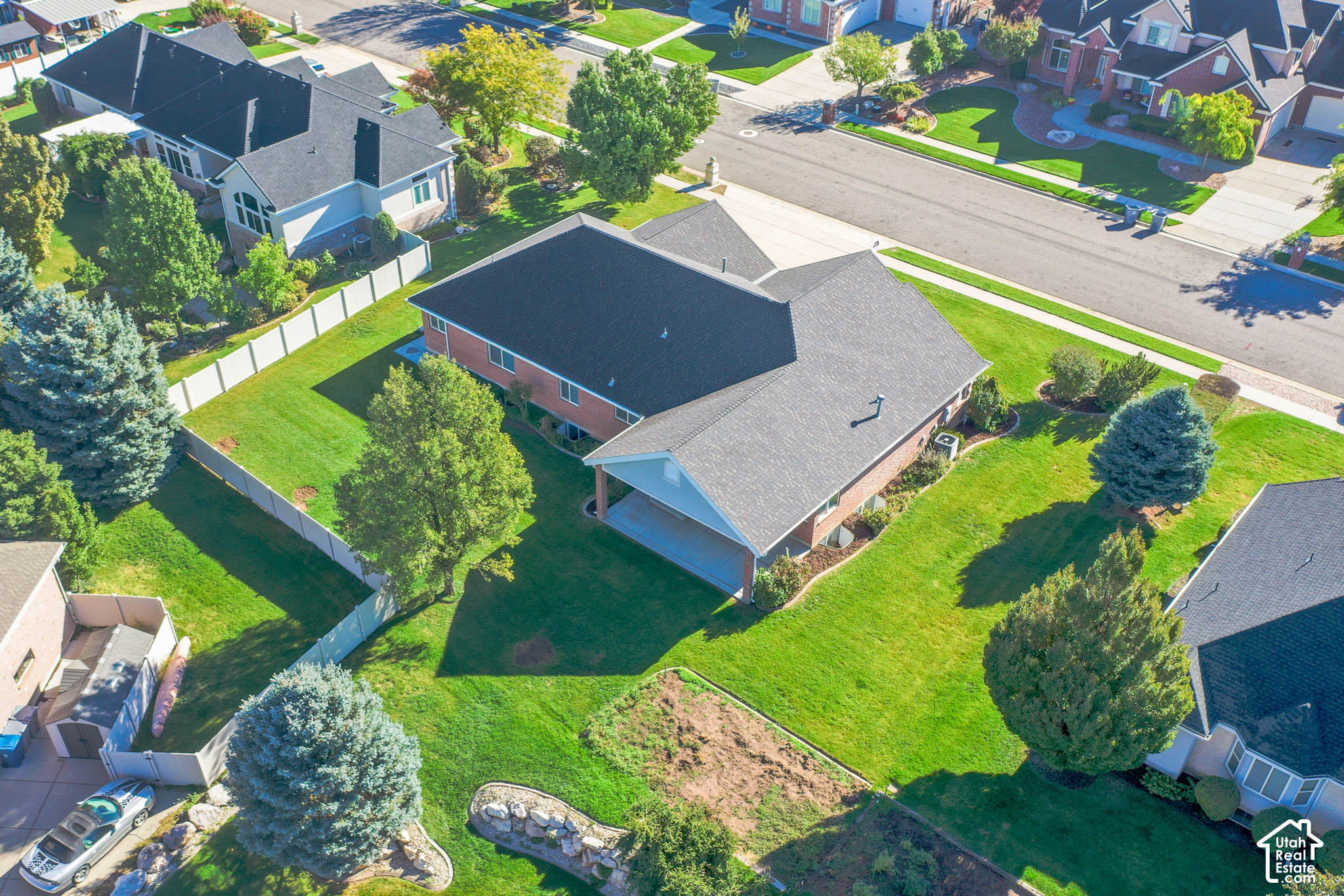 main property photo 34