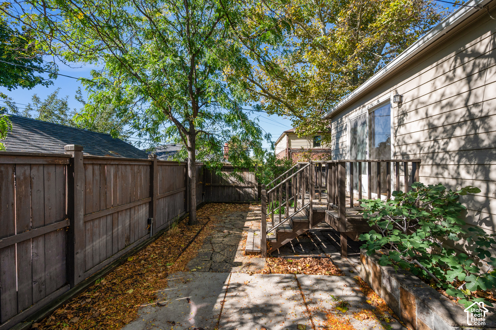 main property photo 19
