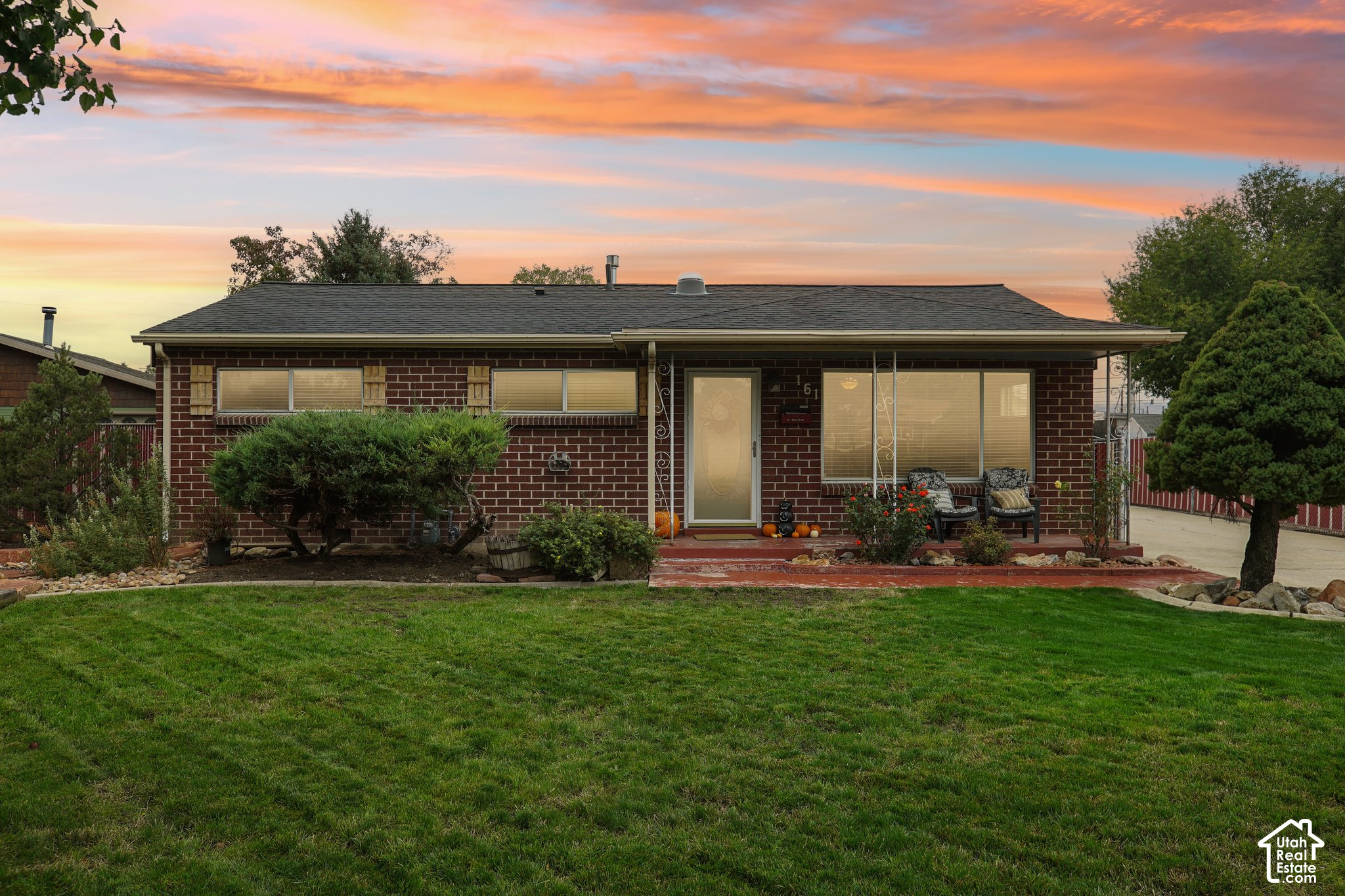 main property photo 45