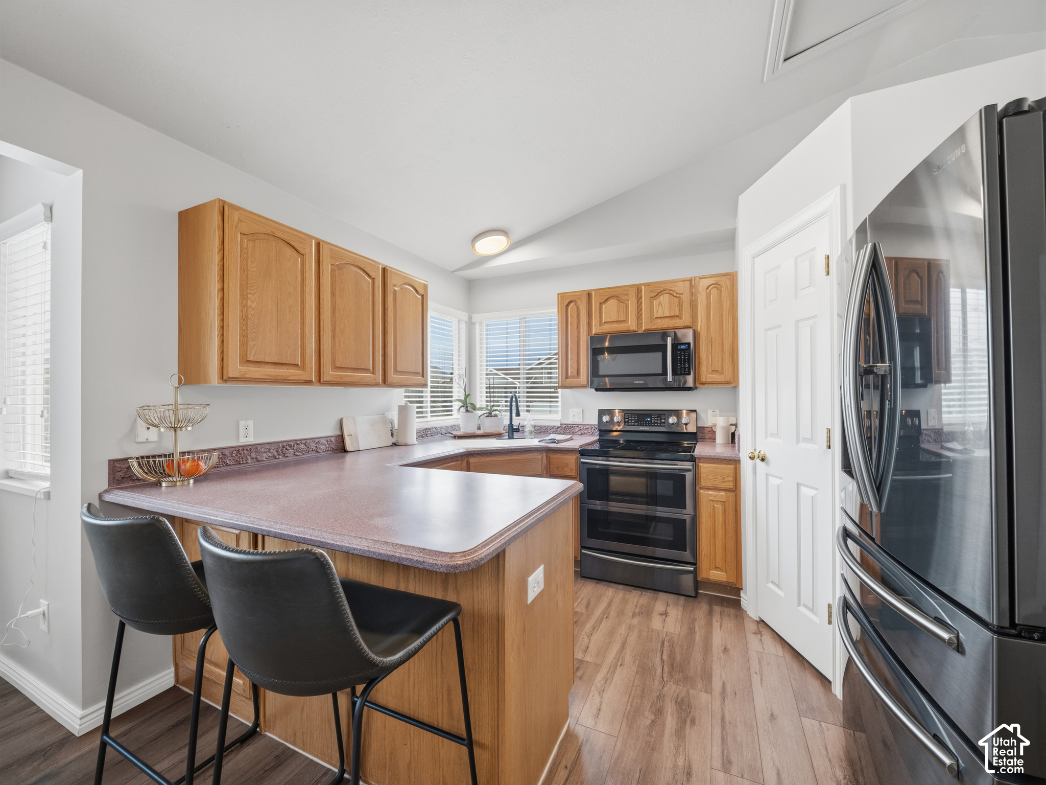 main property photo 10