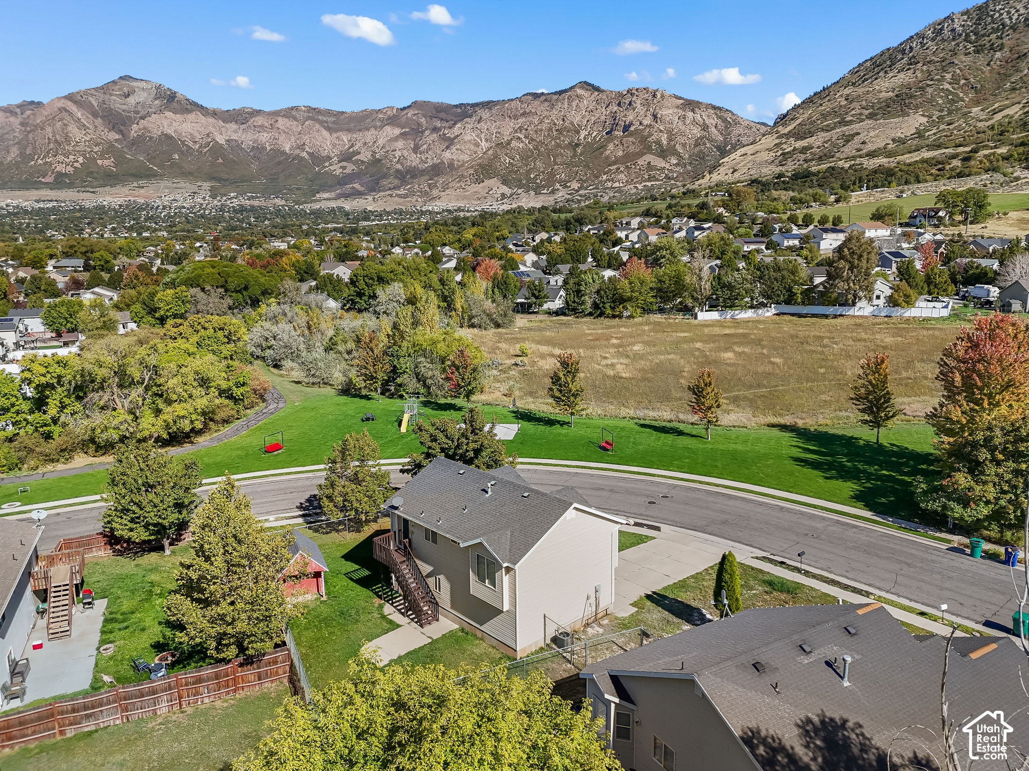 main property photo 30