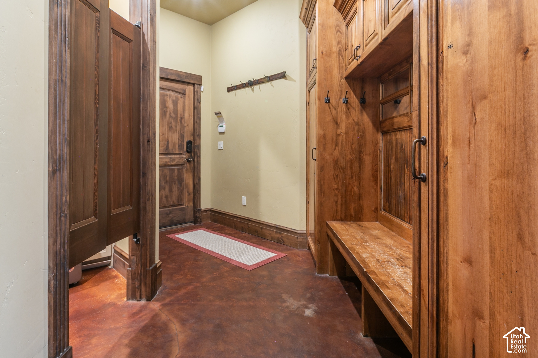 main property photo 18