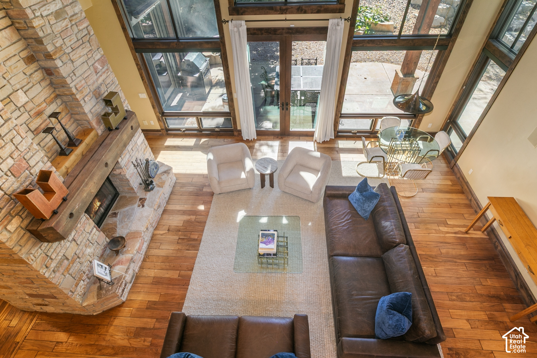 main property photo 45